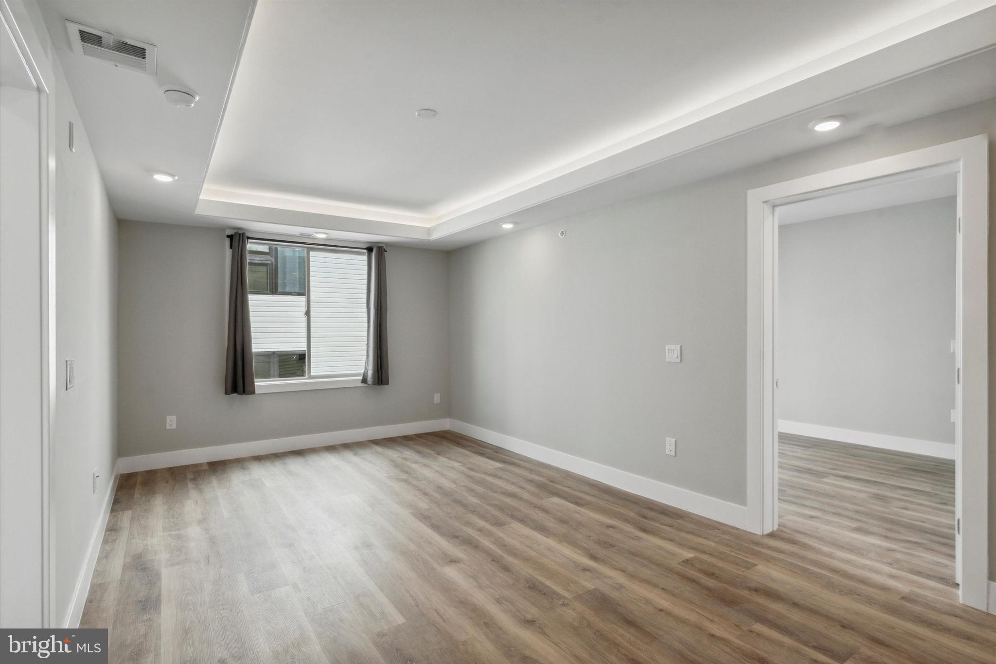 OLDE KENSINGTON - Residential Lease