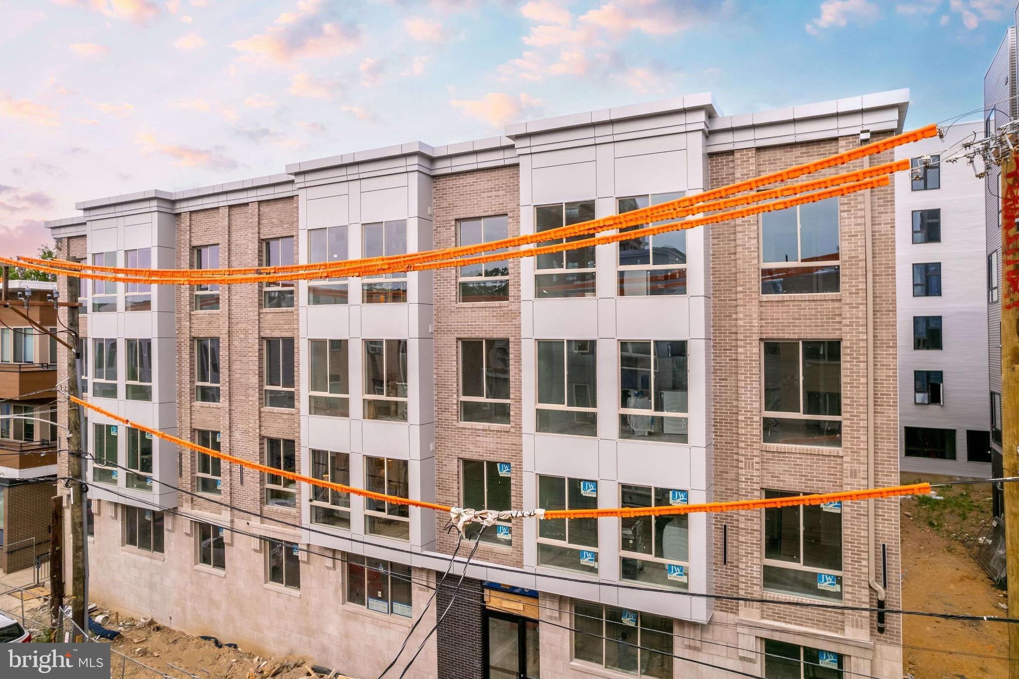 OLDE KENSINGTON - Residential Lease