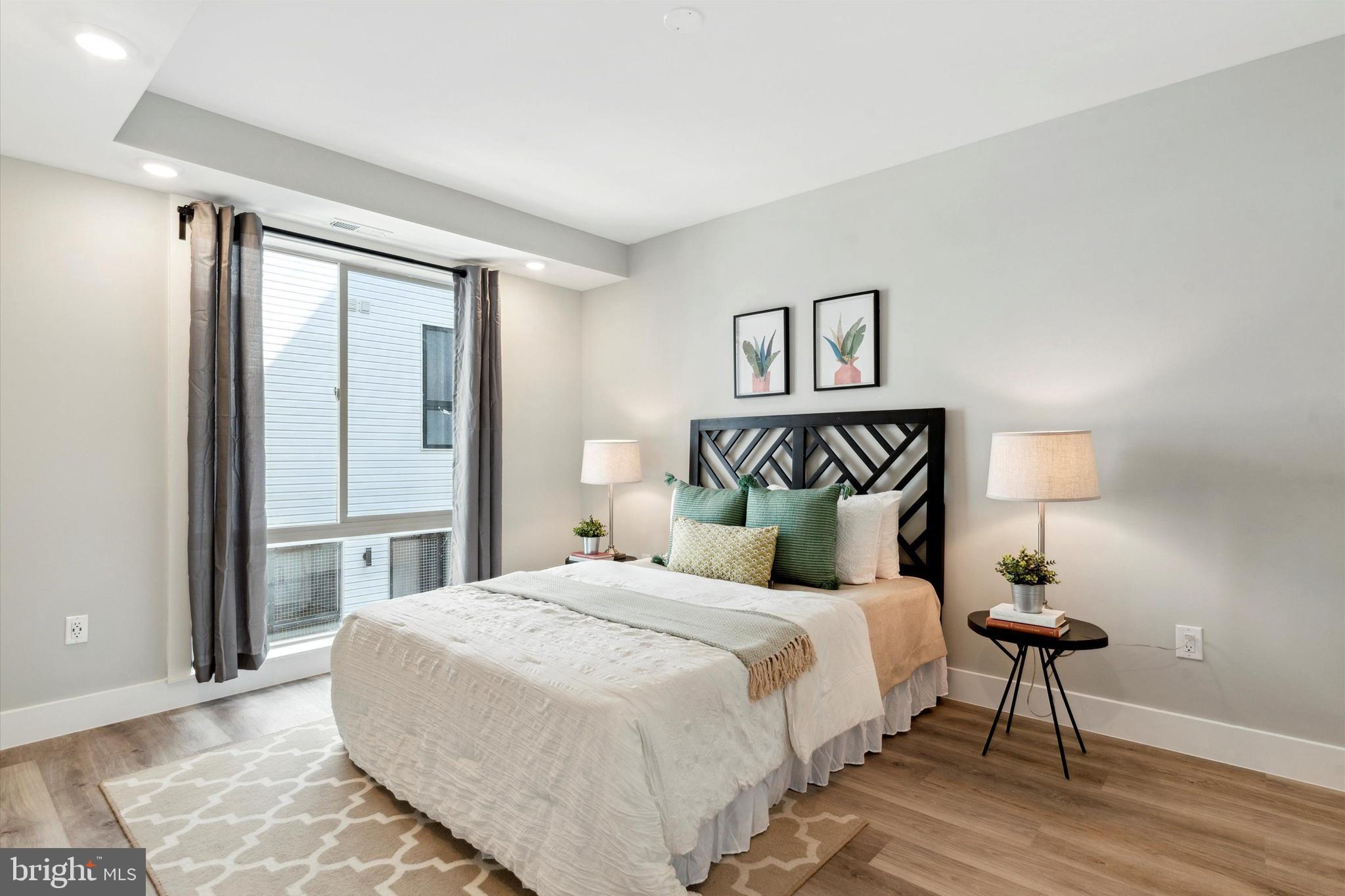 OLDE KENSINGTON - Residential Lease