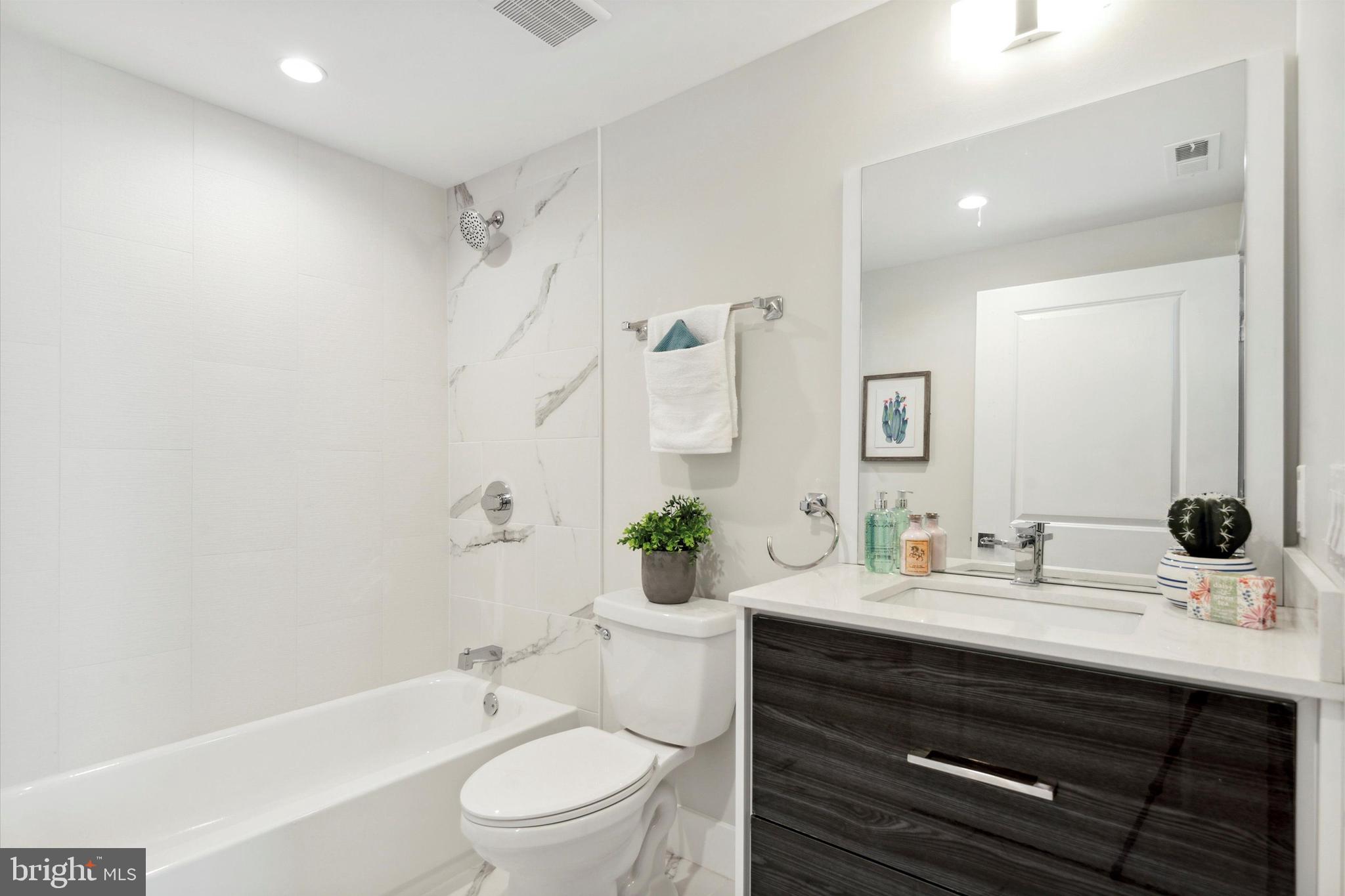 OLDE KENSINGTON - Residential Lease