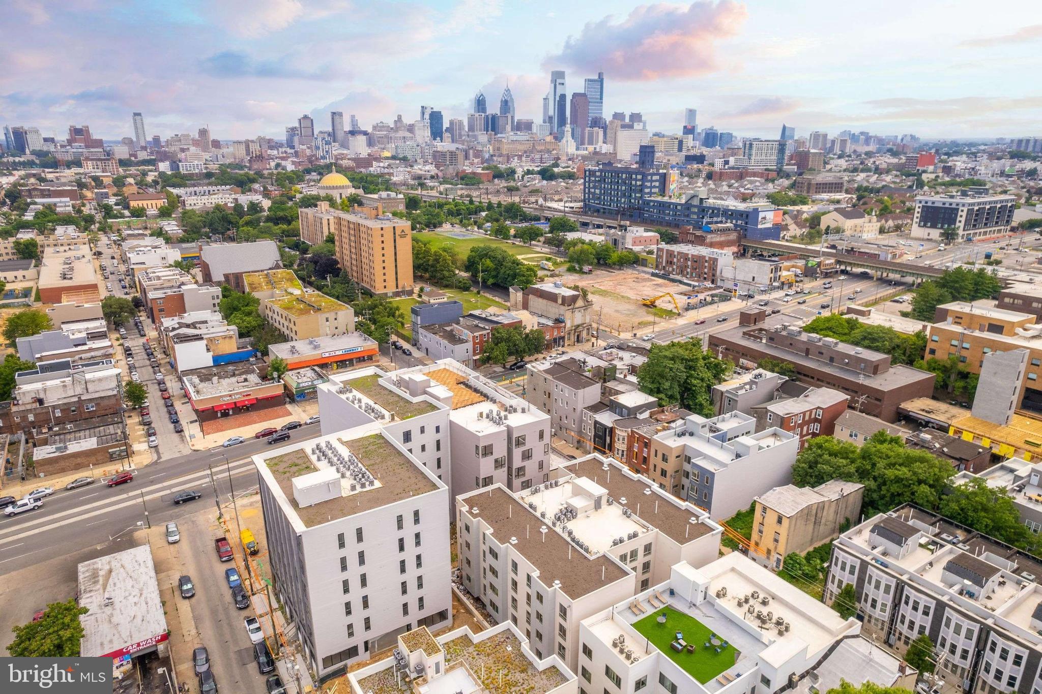 OLDE KENSINGTON - Residential Lease