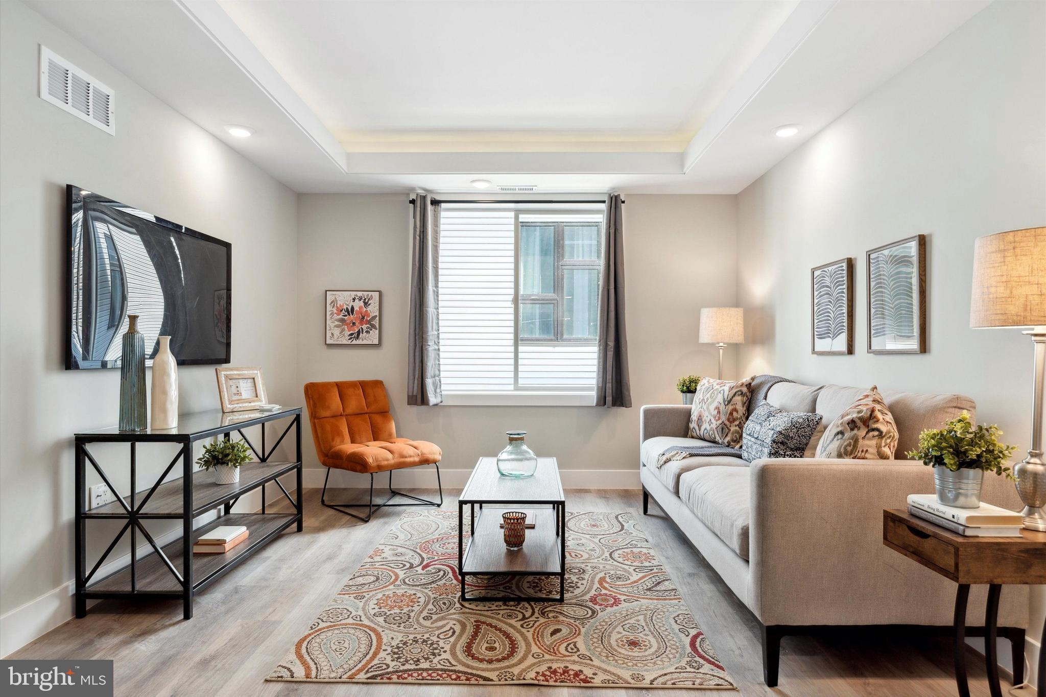 OLDE KENSINGTON - Residential Lease