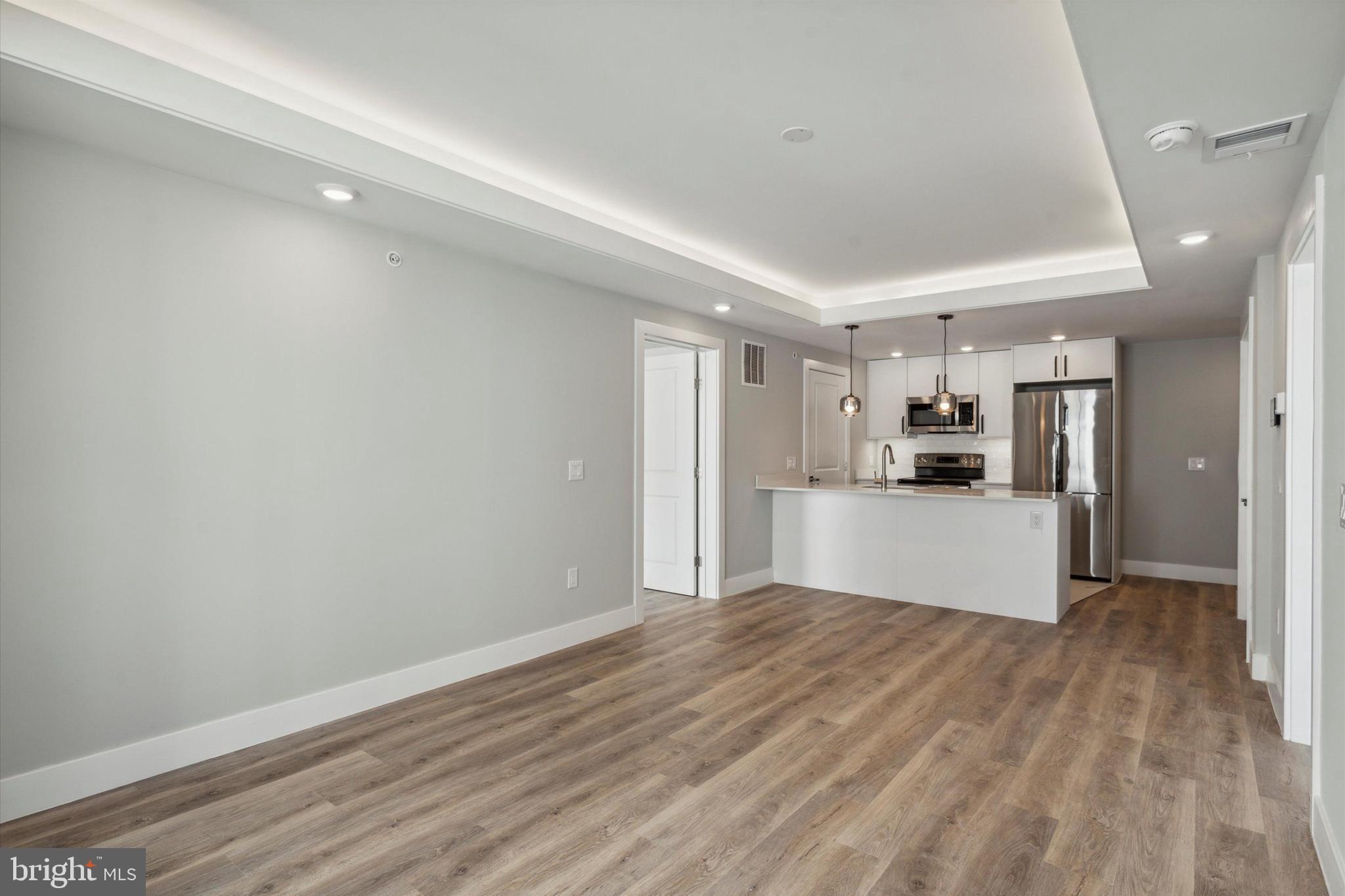 OLDE KENSINGTON - Residential Lease