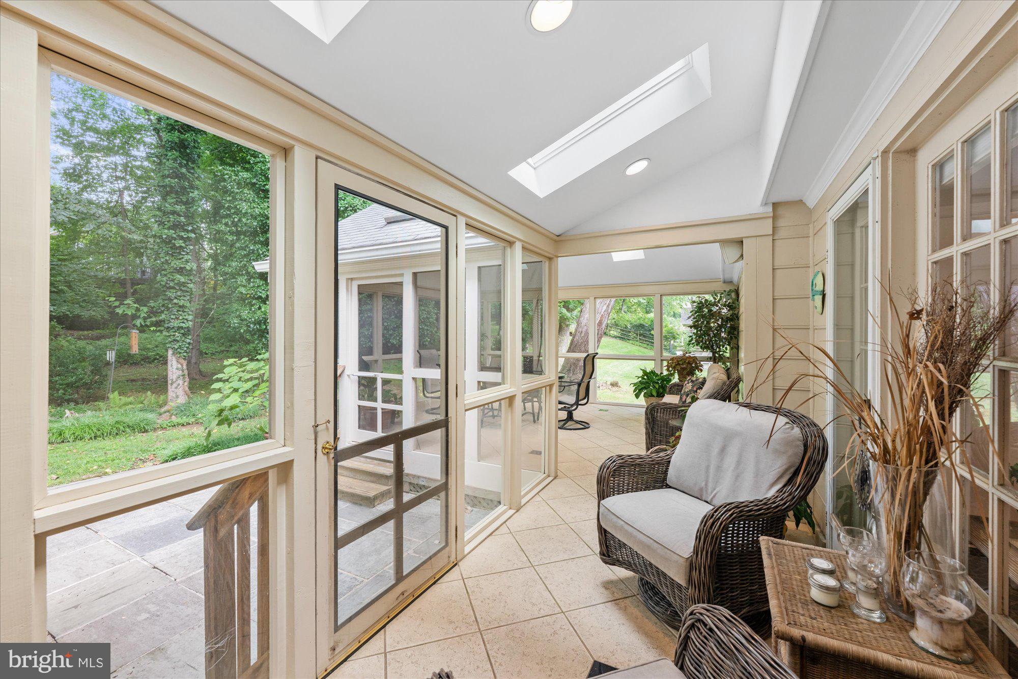 PINE KNOLLS - Residential