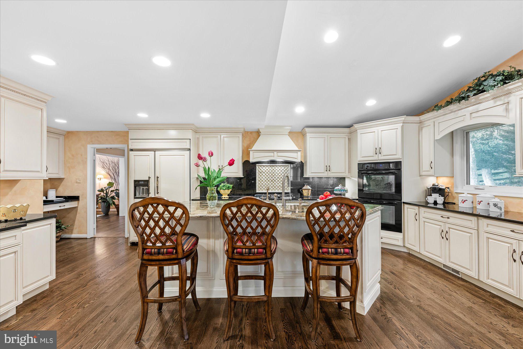 PINE KNOLLS - Residential