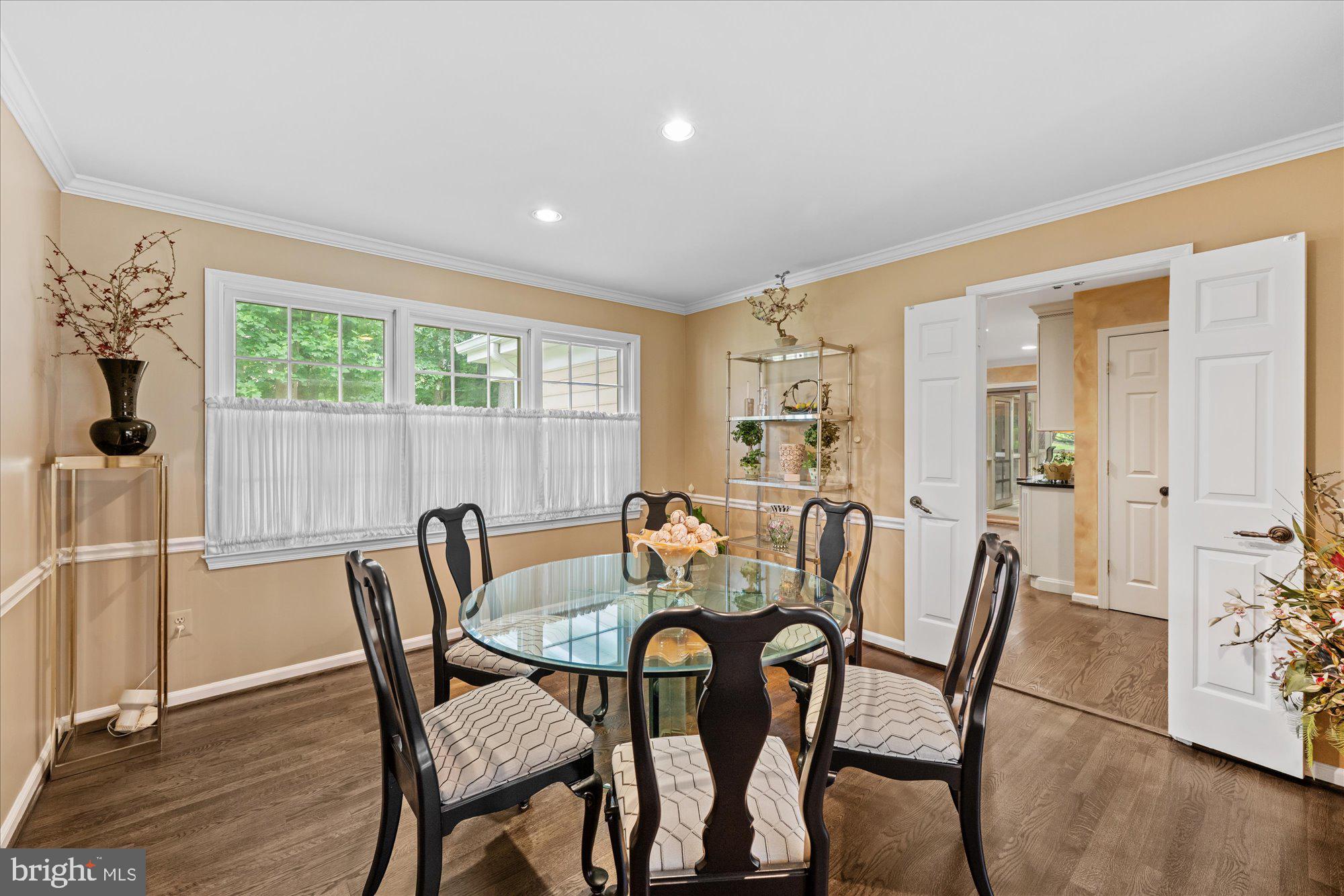 PINE KNOLLS - Residential