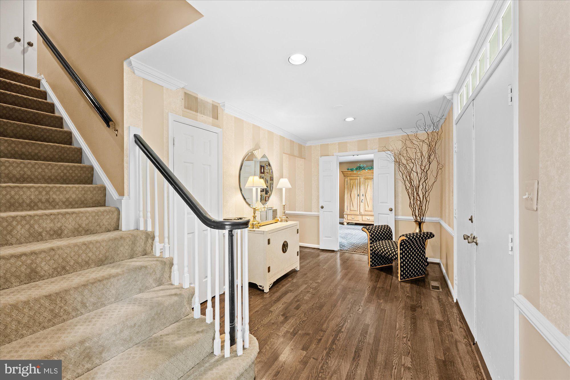 PINE KNOLLS - Residential