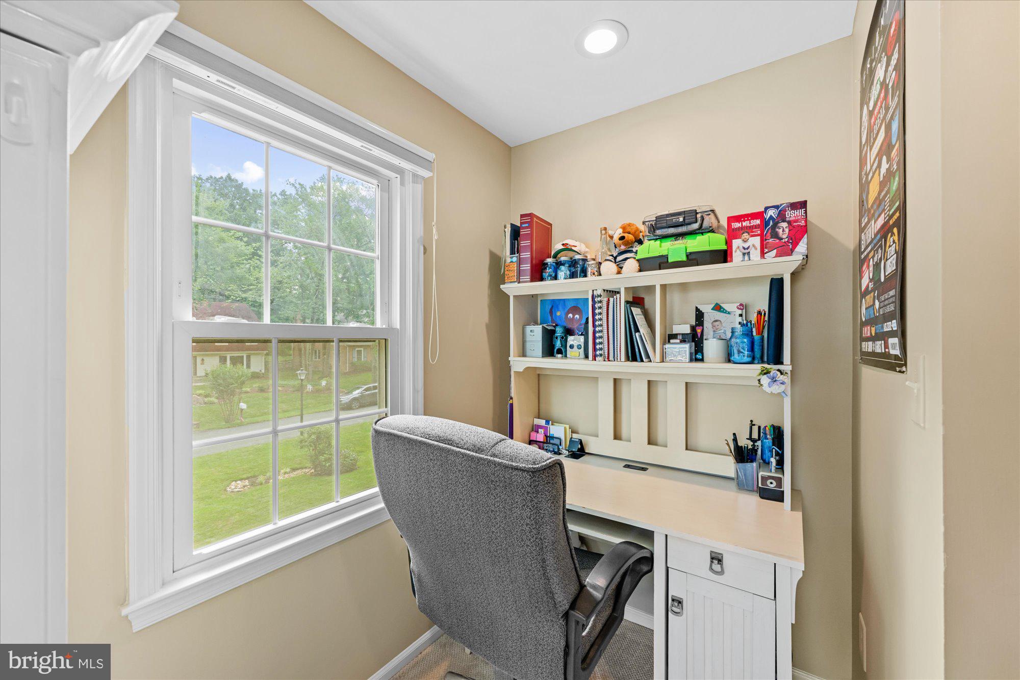 PINE KNOLLS - Residential