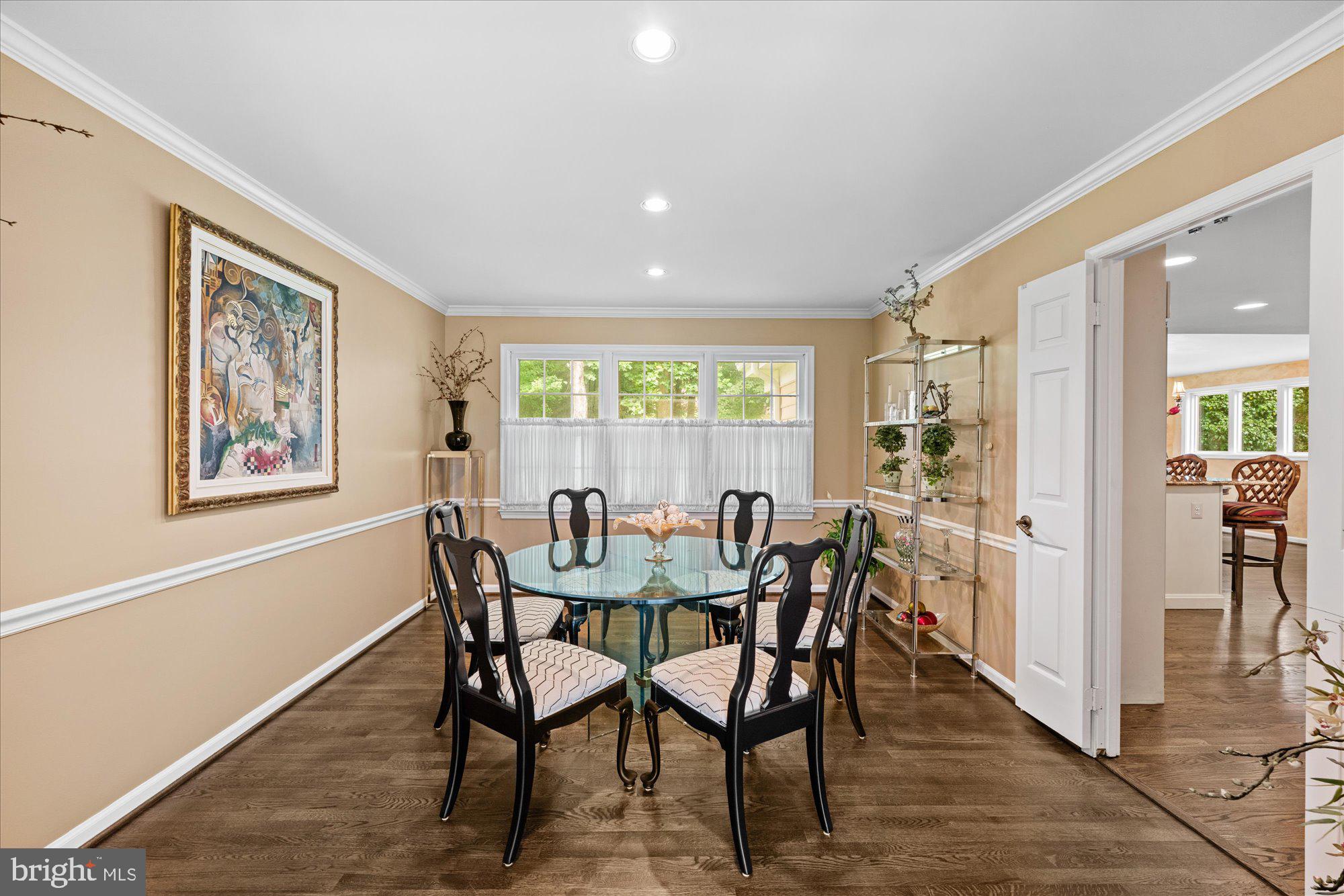 PINE KNOLLS - Residential