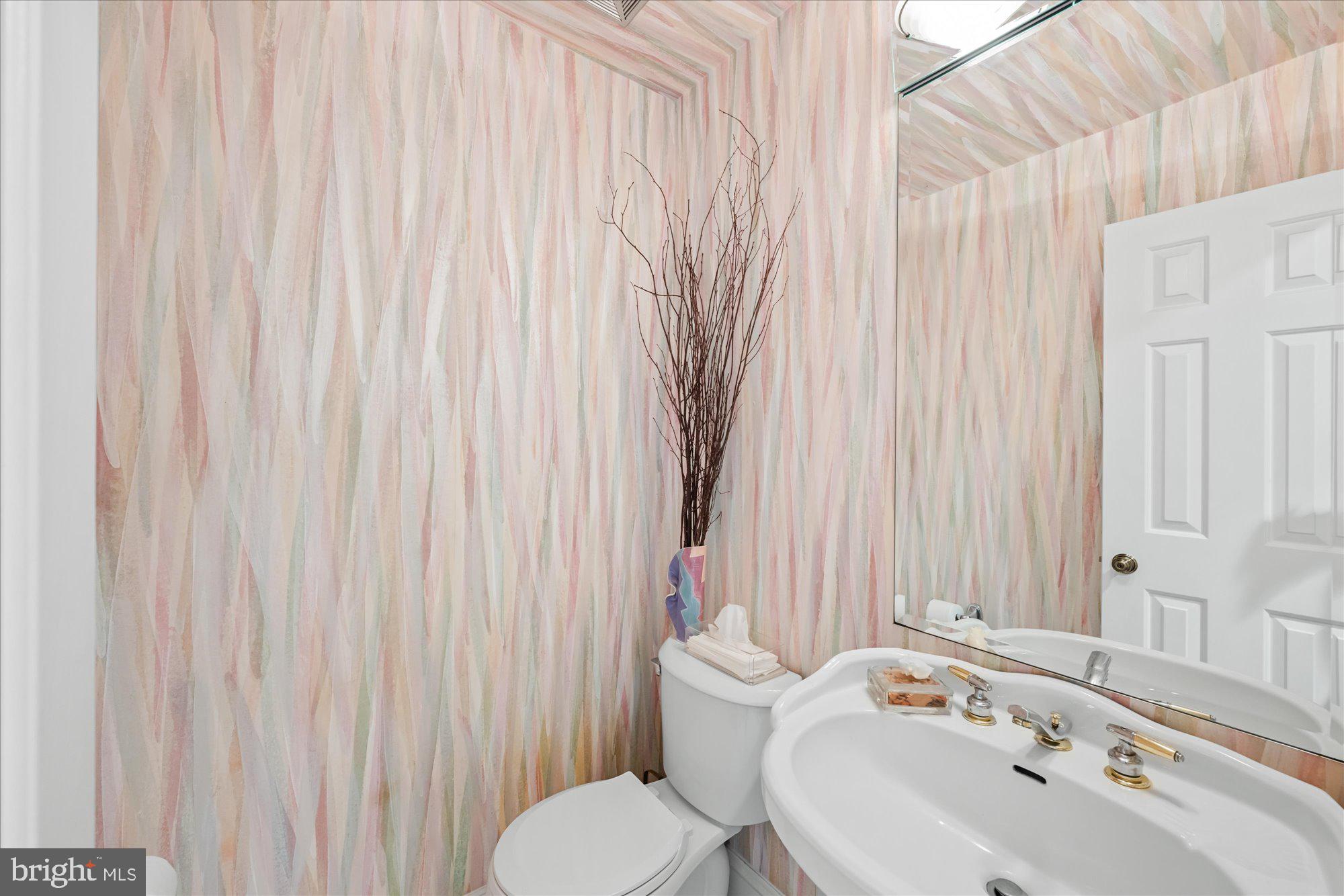 PINE KNOLLS - Residential