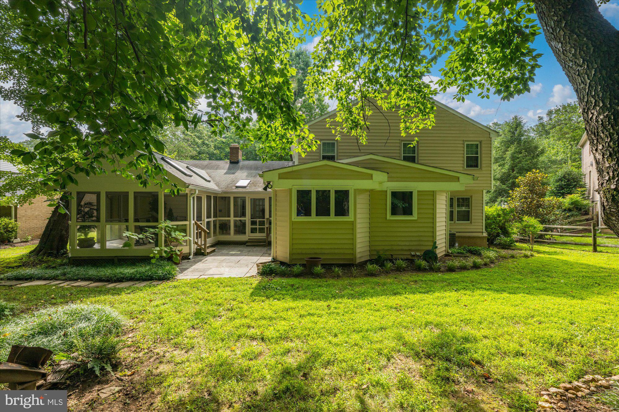 PINE KNOLLS - Residential