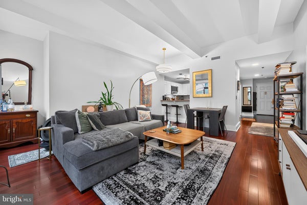 1500 CHESTNUT ST APT 10H, PHILADELPHIA, PA 19102 - Image 7cdabbdb25e867df3546cca1eab918b4/2040221163