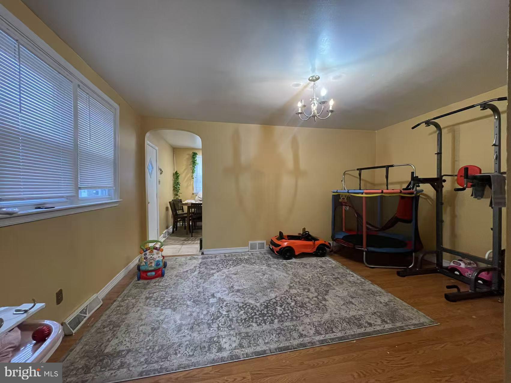 LEXINGTON PARK - Residential