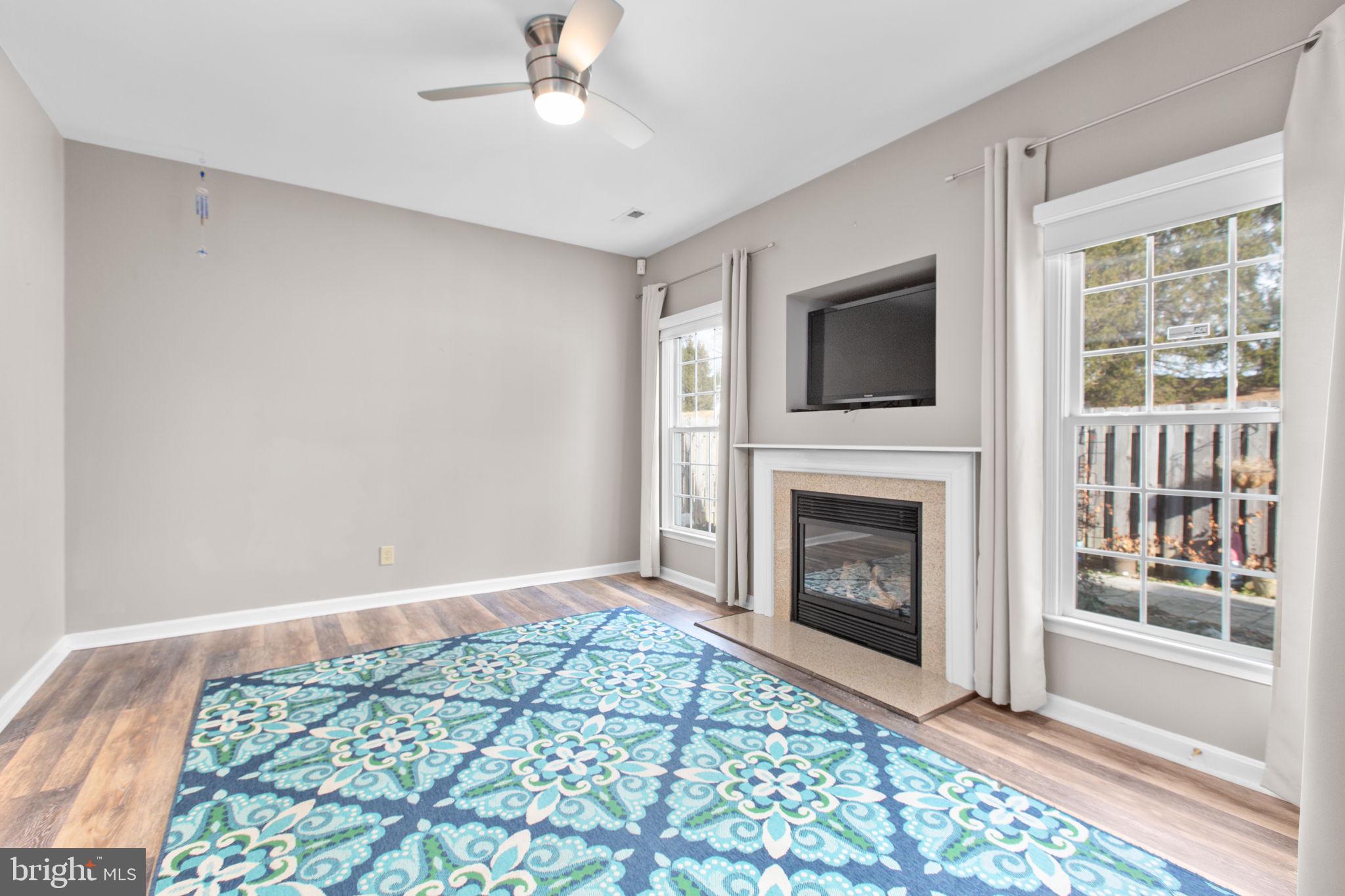 SALEM FIELDS - Residential