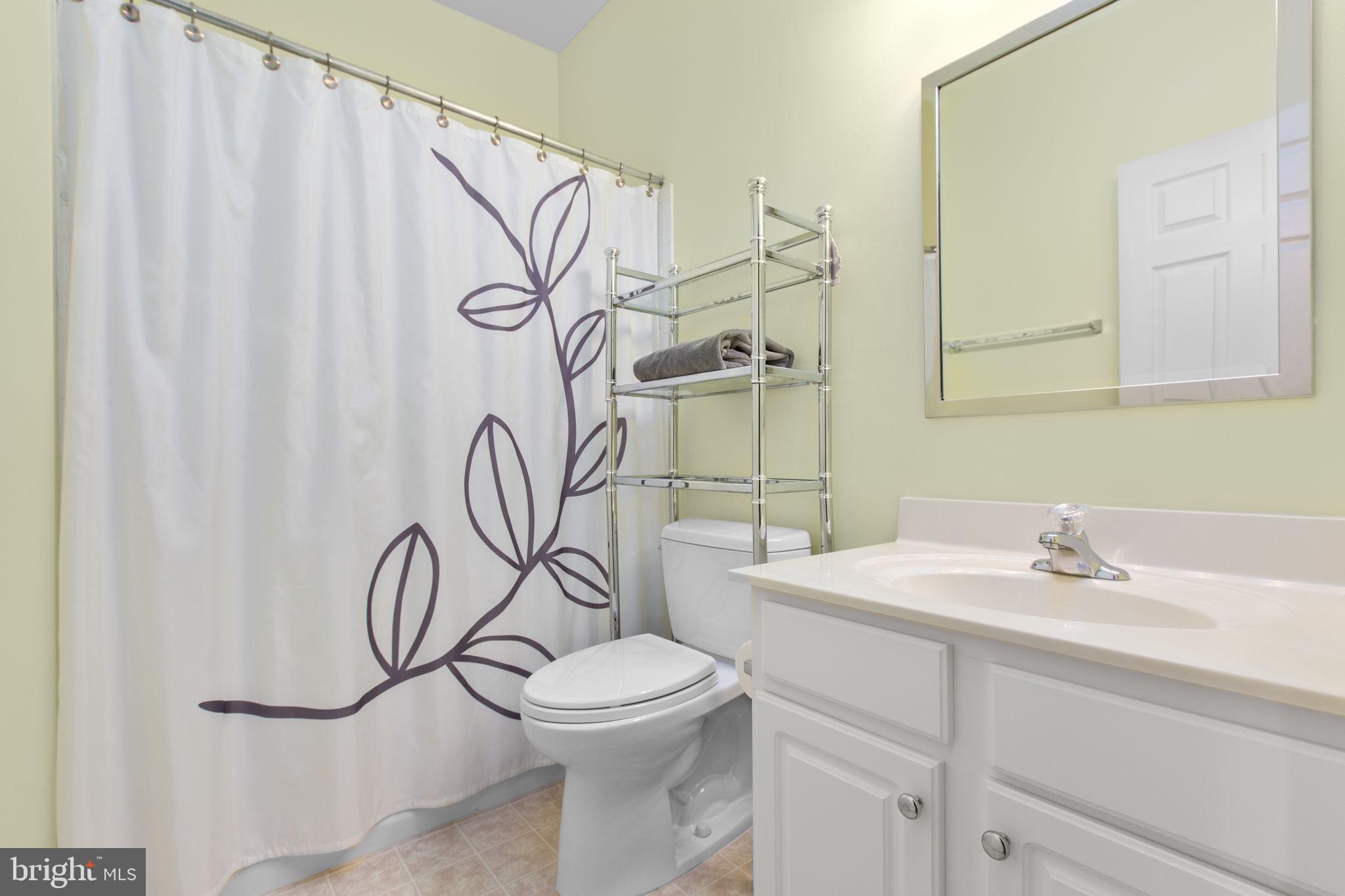 SALEM FIELDS - Residential