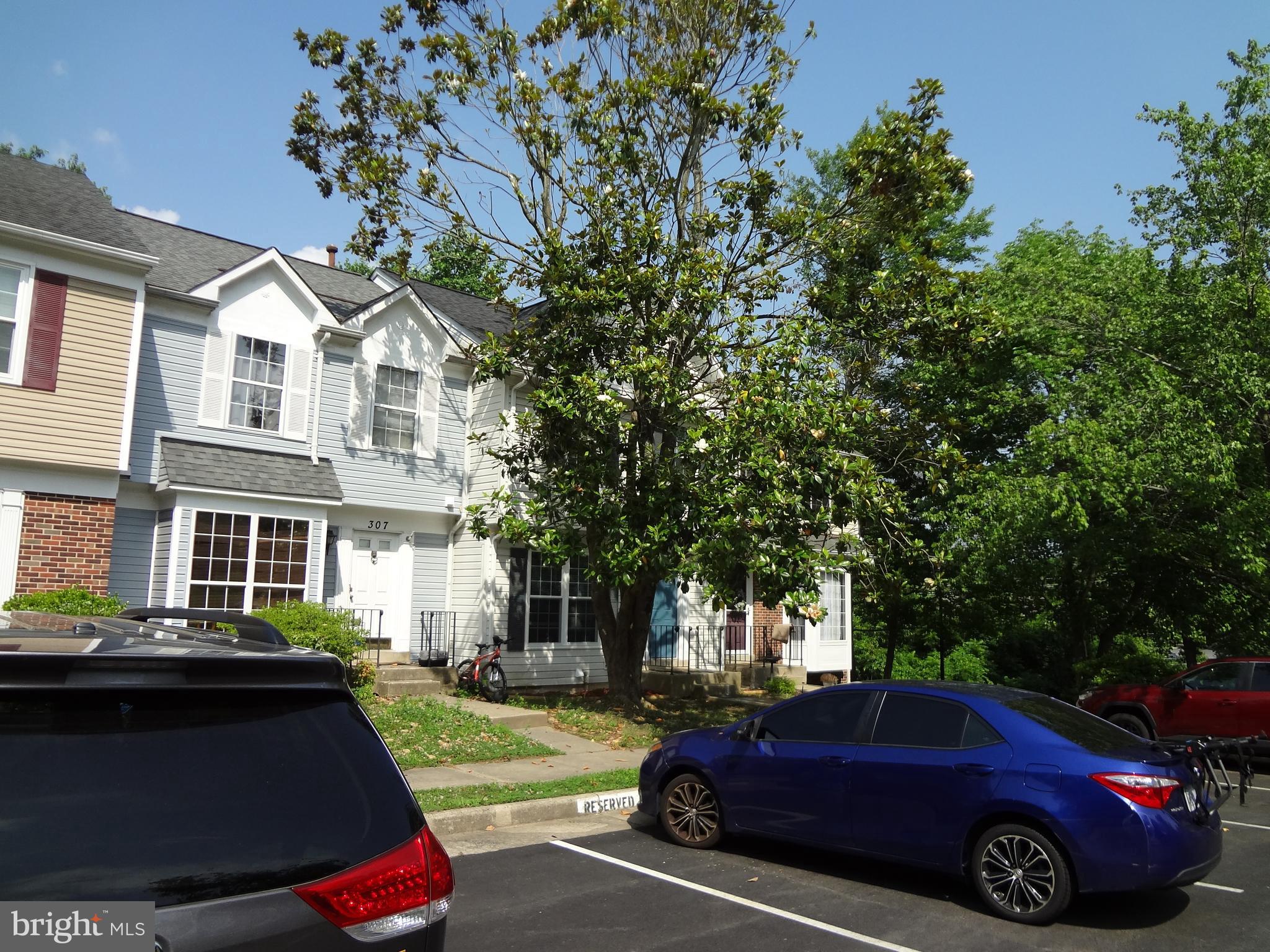 HAMPTON OAKS - Residential Lease