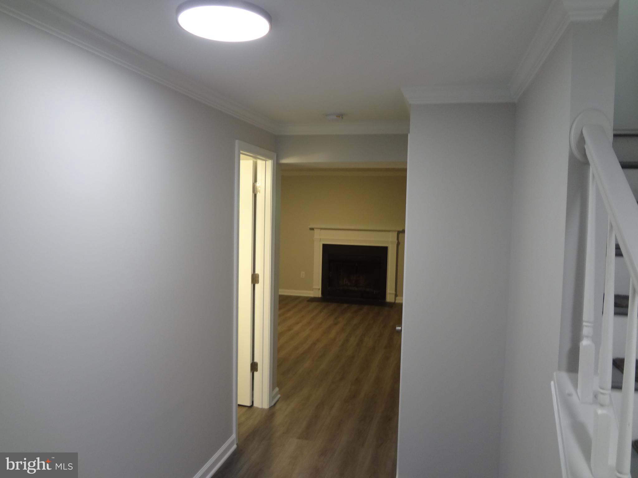 HAMPTON OAKS - Residential Lease