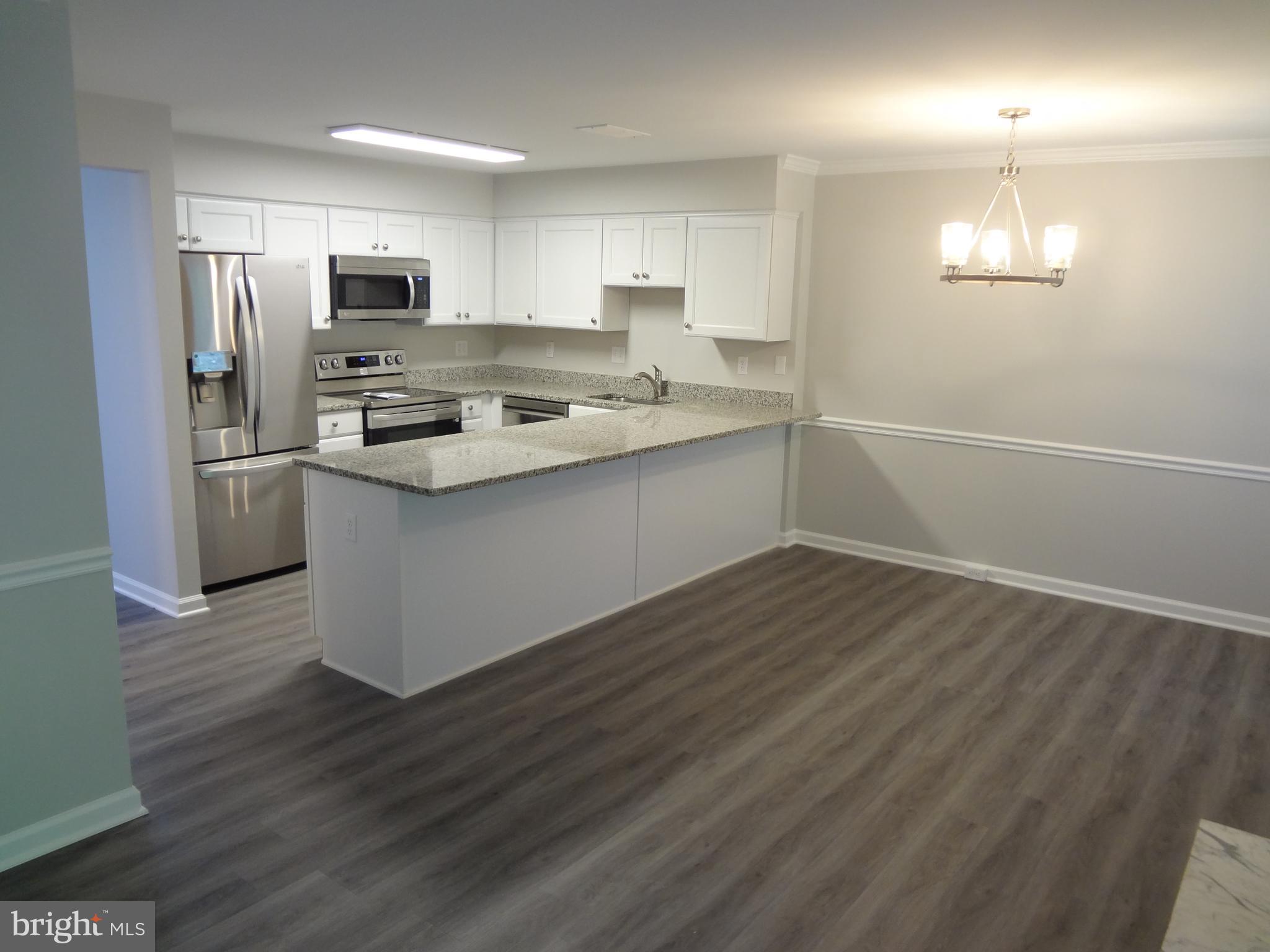 HAMPTON OAKS - Residential Lease