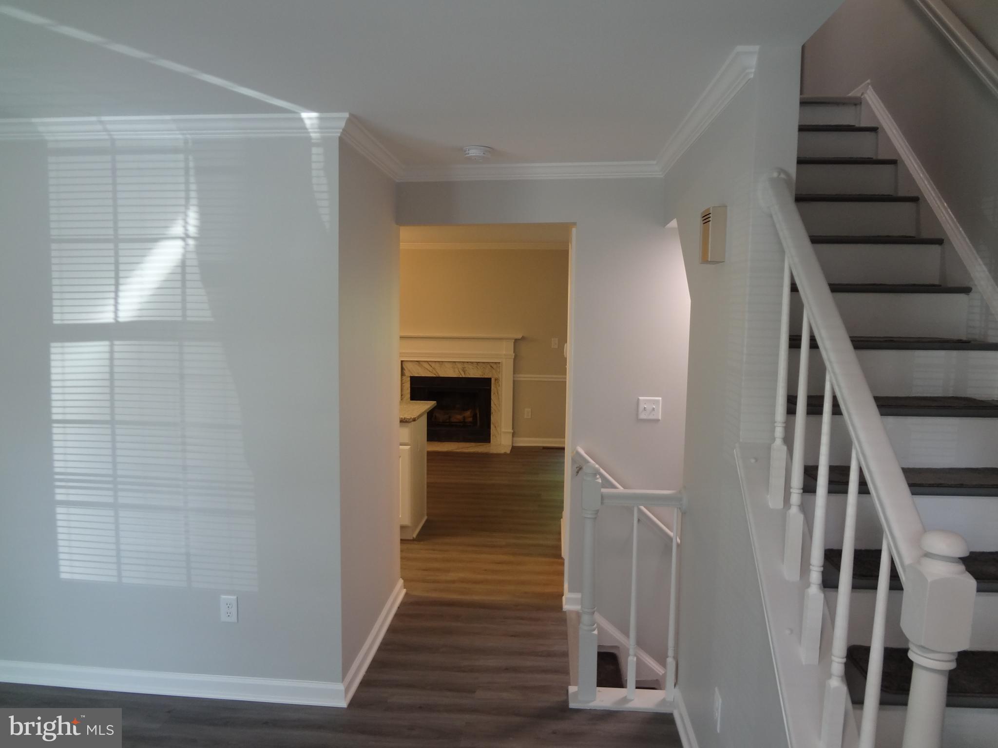 HAMPTON OAKS - Residential Lease