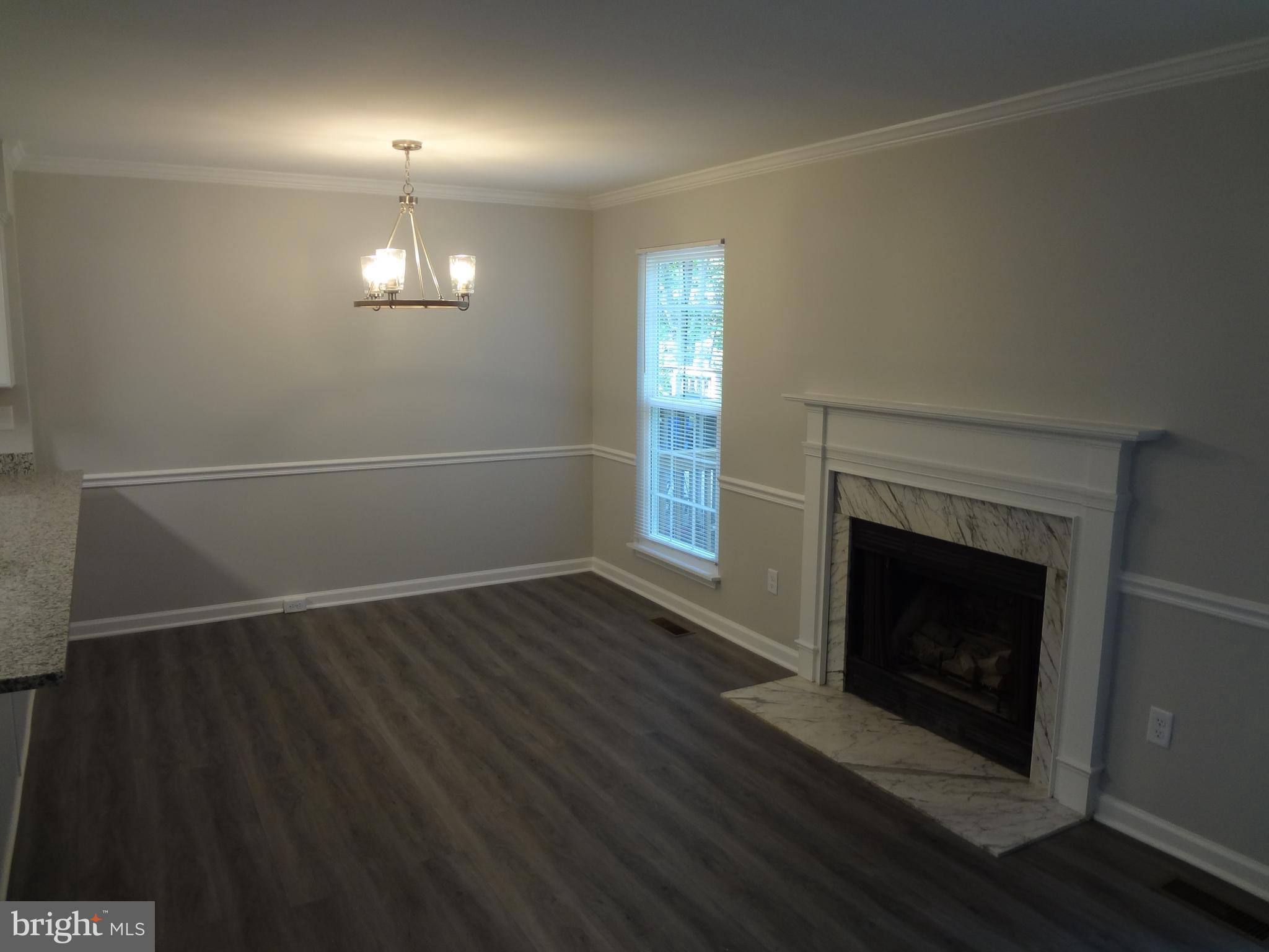 HAMPTON OAKS - Residential Lease