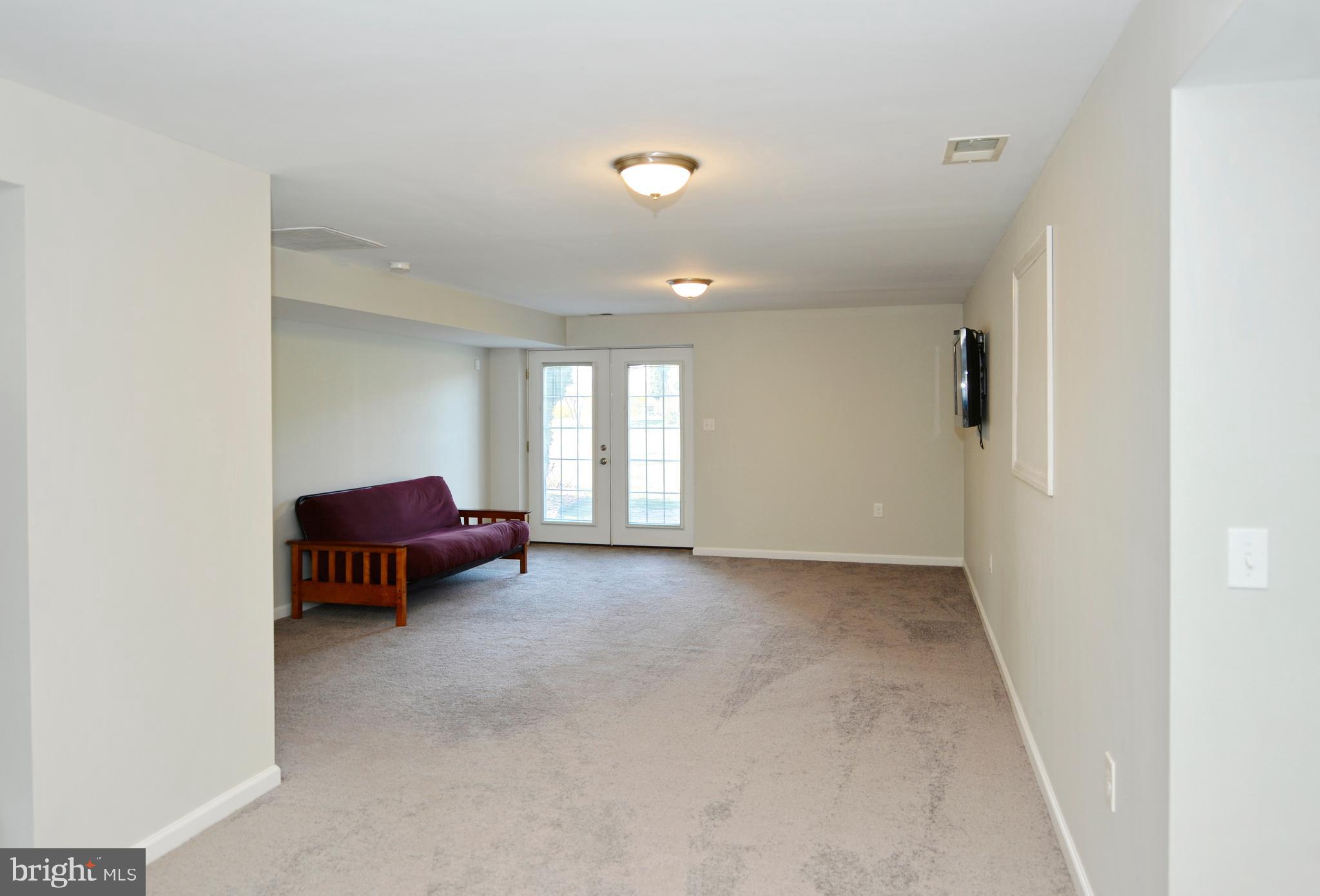 EASTLAND - Residential