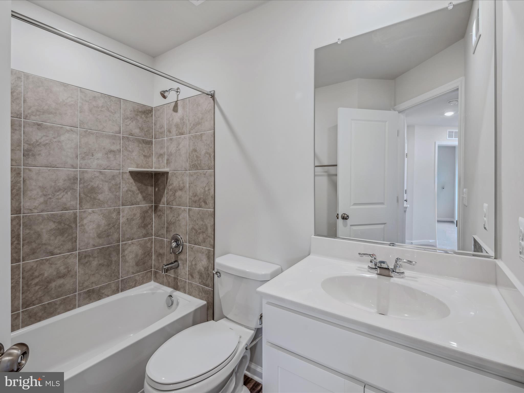 WILLOW GLEN - Residential Lease