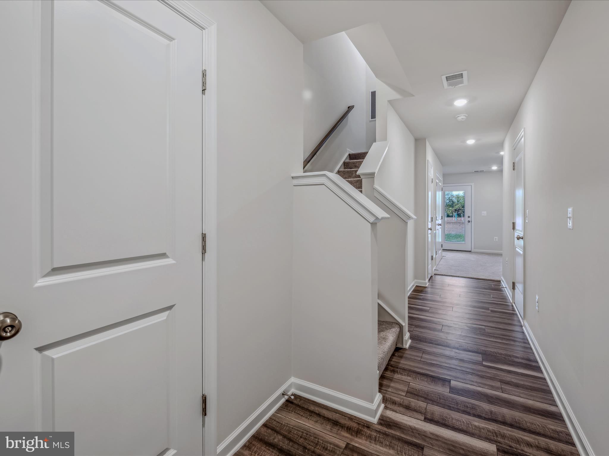 WILLOW GLEN - Residential Lease