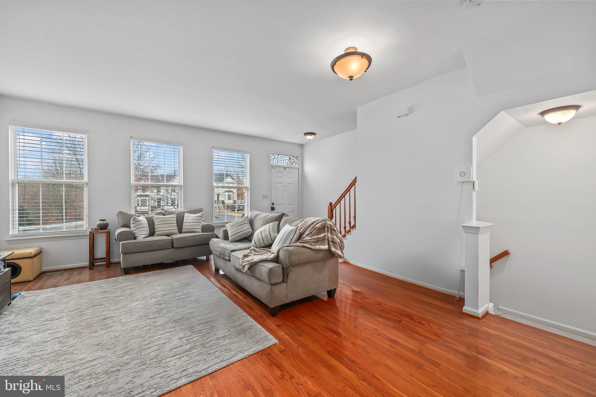 6428 WARREN POINT COURT