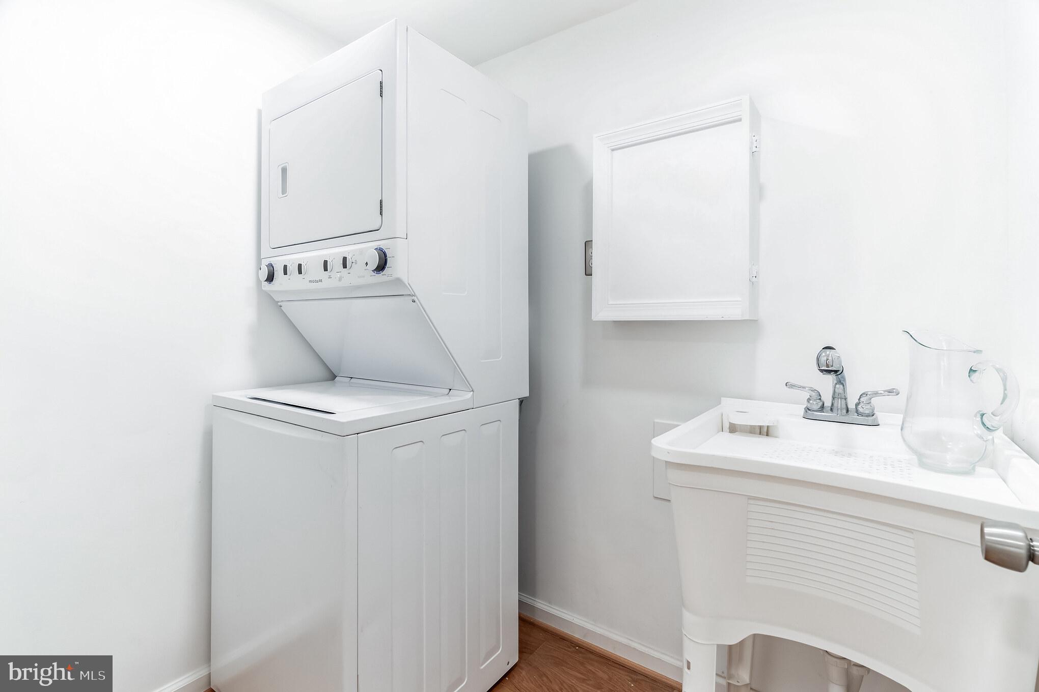 COLETON KNOLL - Residential