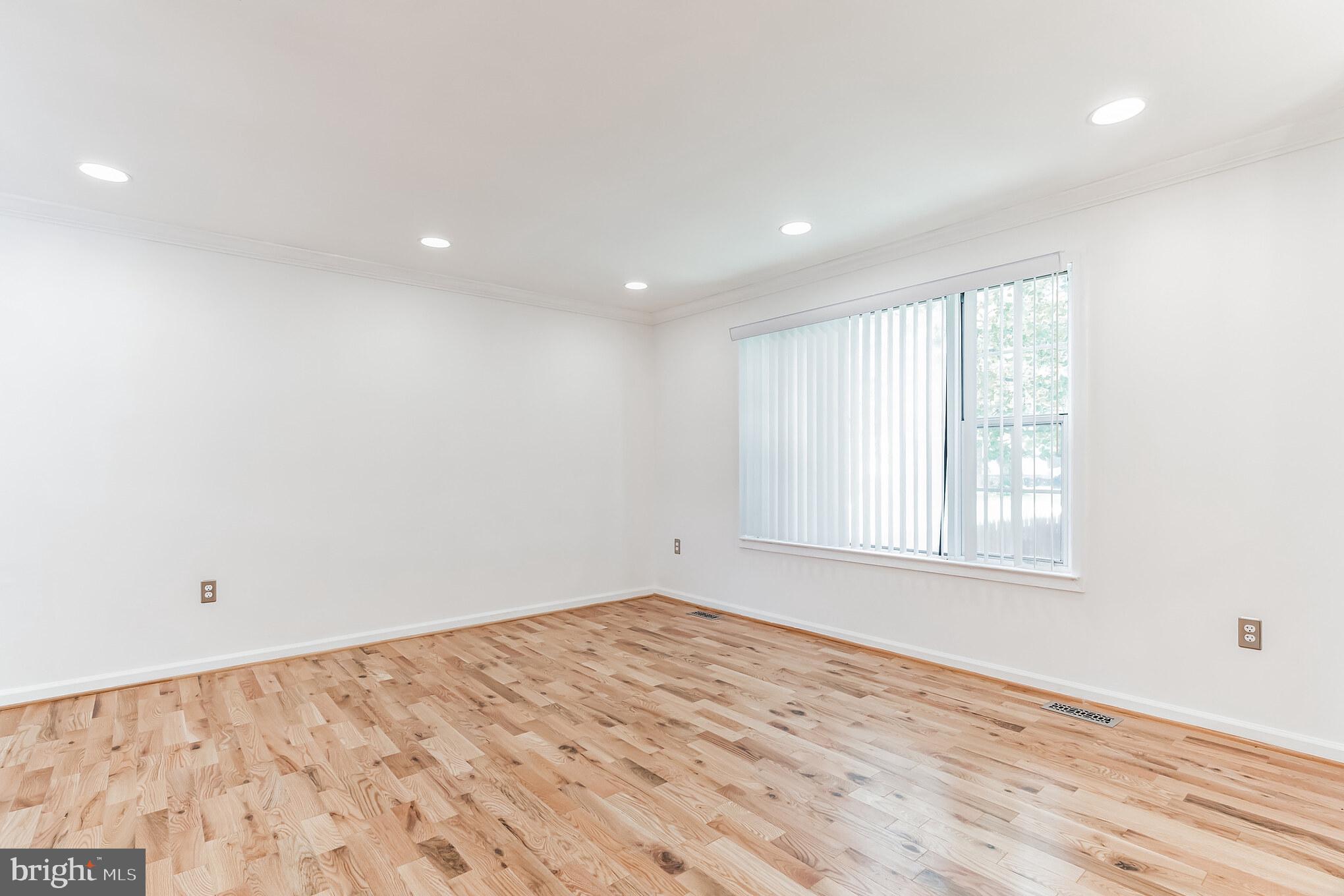 COLETON KNOLL - Residential