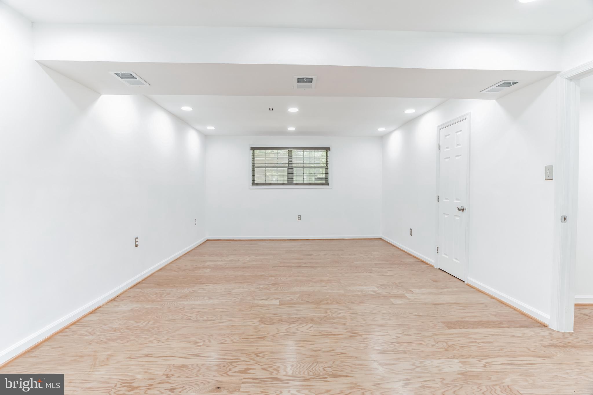 COLETON KNOLL - Residential