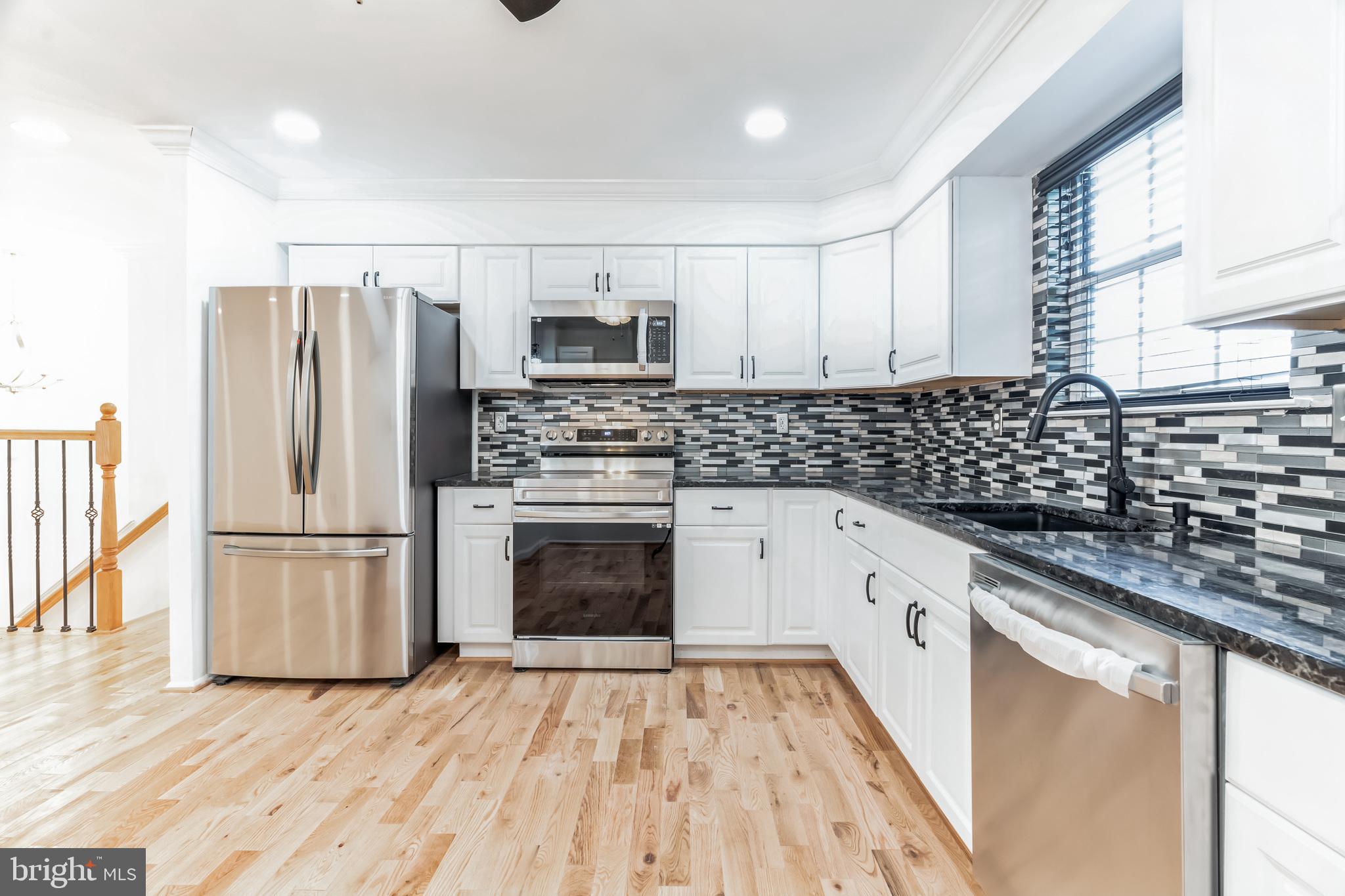 COLETON KNOLL - Residential