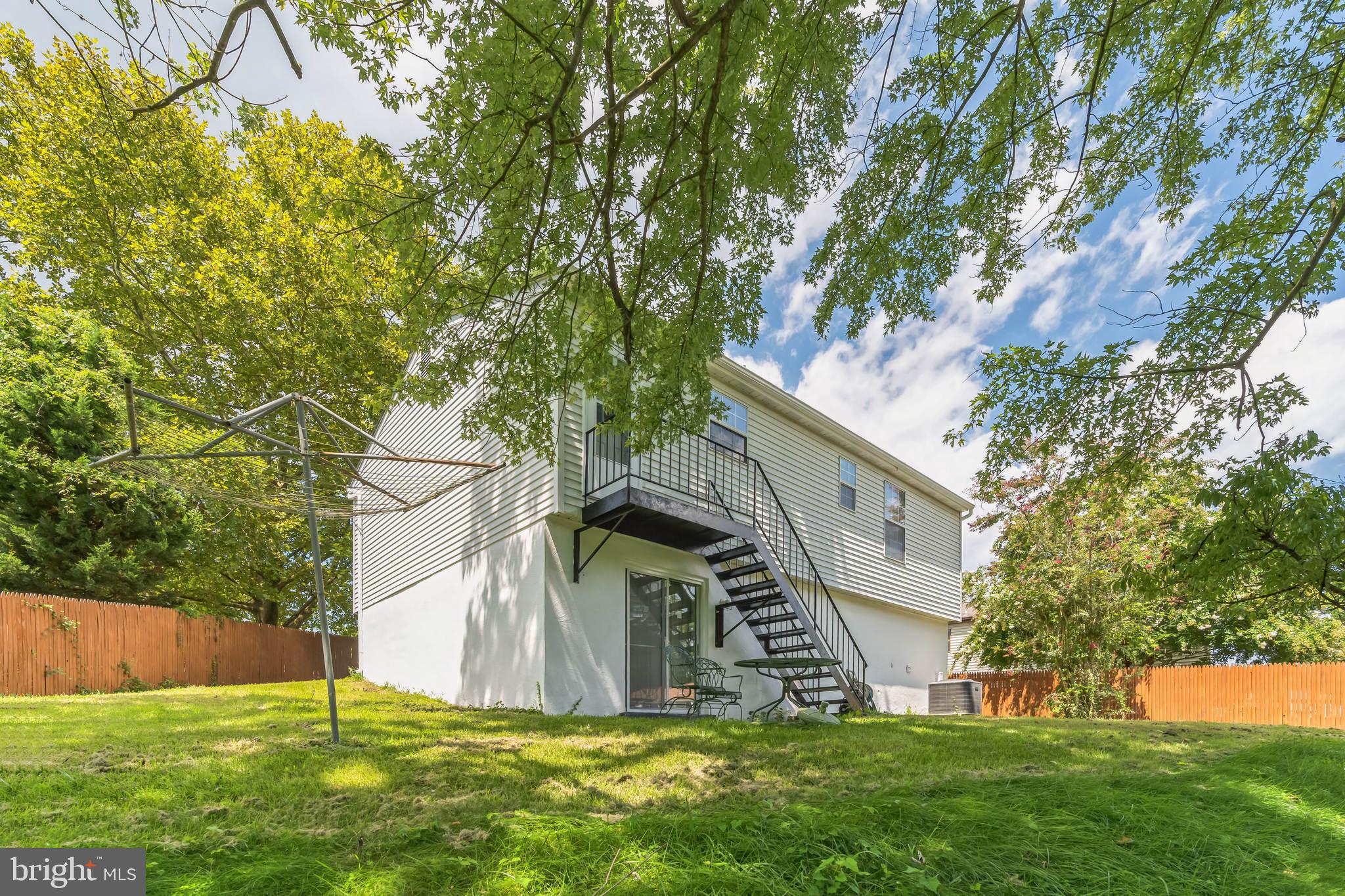 COLETON KNOLL - Residential