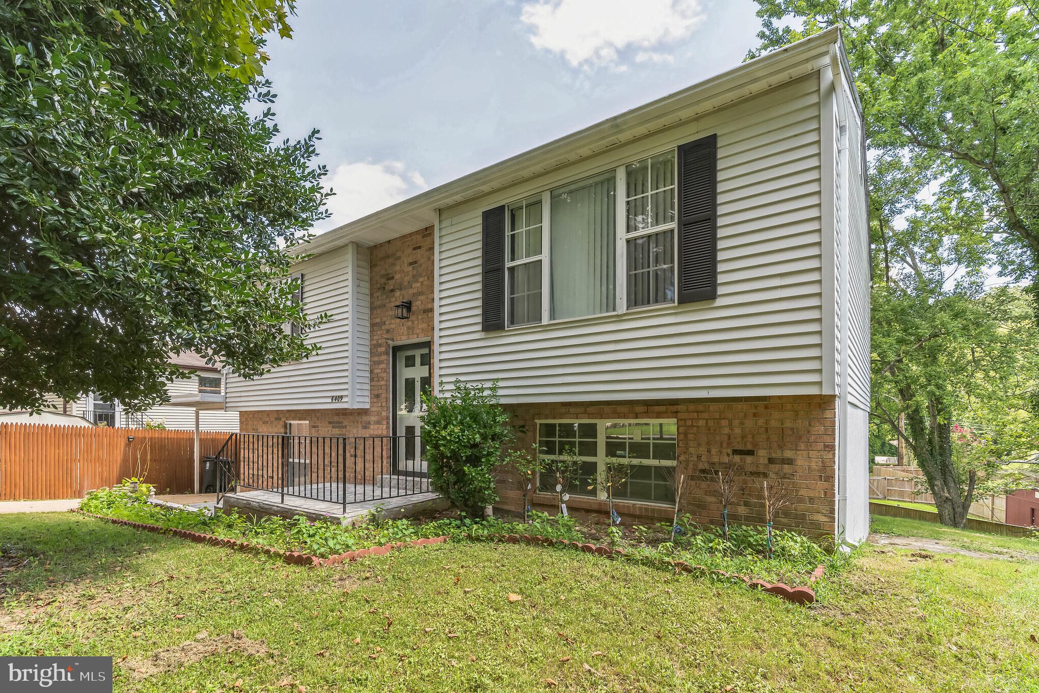 COLETON KNOLL - Residential