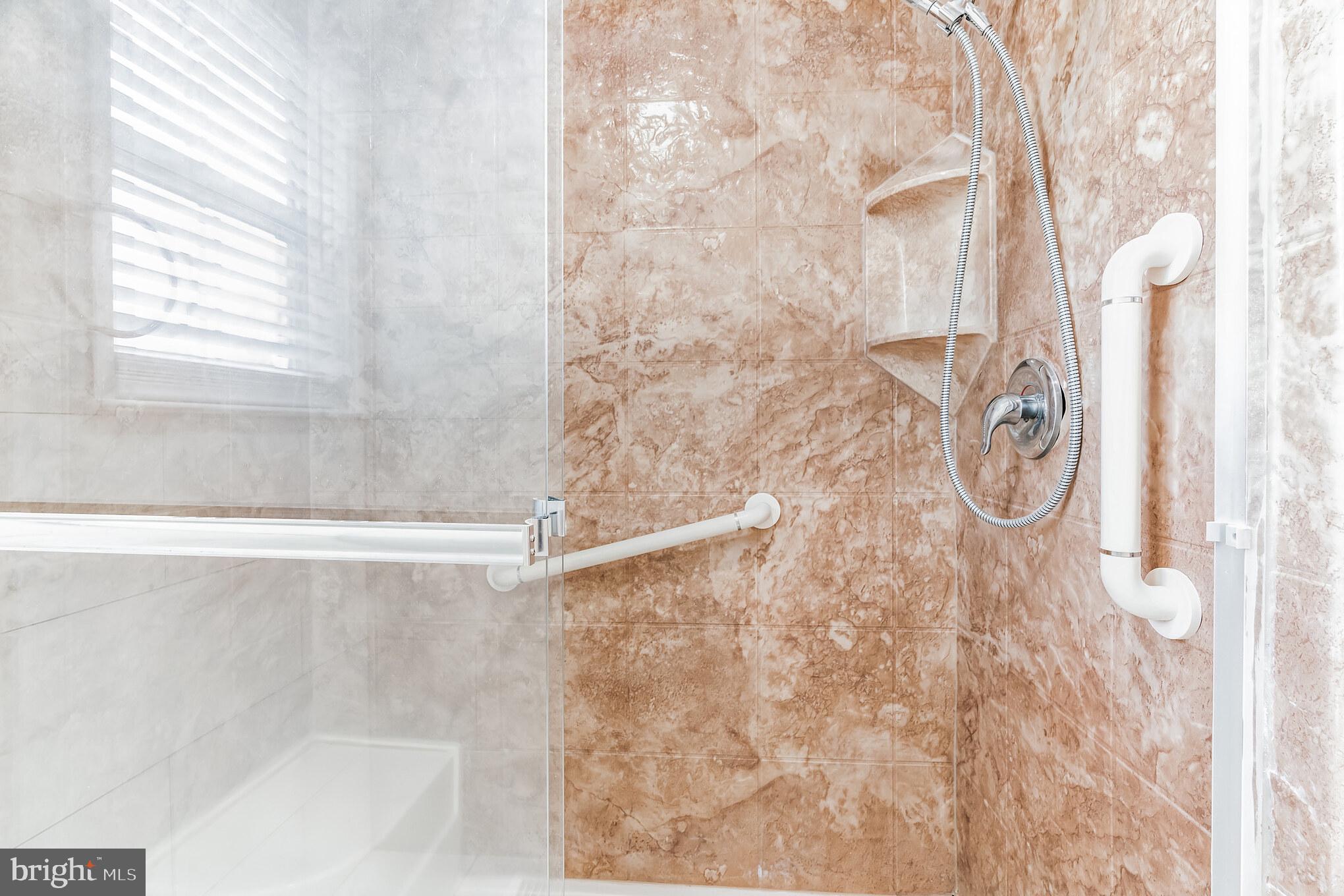 COLETON KNOLL - Residential