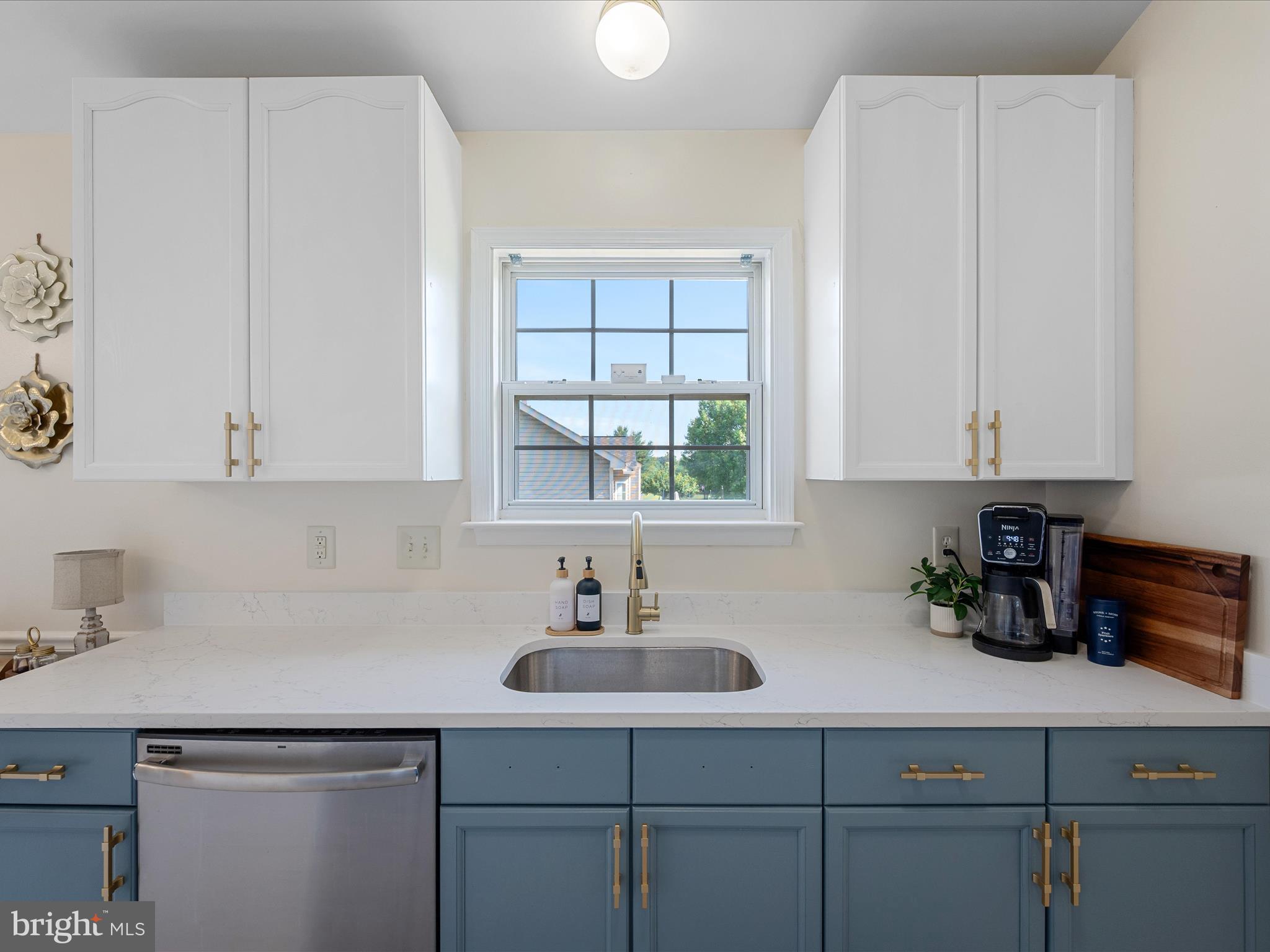 27 YARDLEY COURT