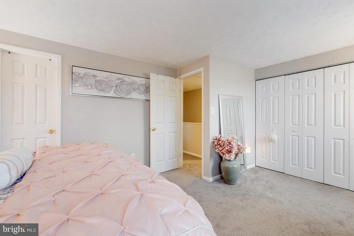 POHICK VILLAGE - Residential