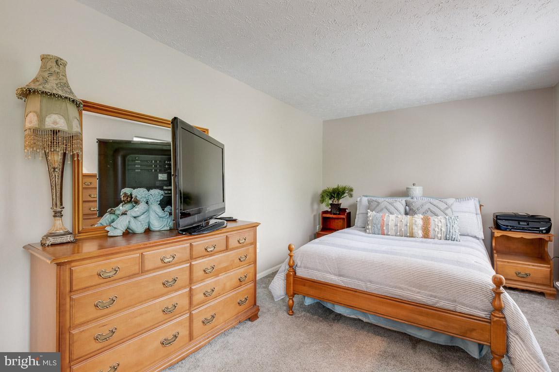 POHICK VILLAGE - Residential