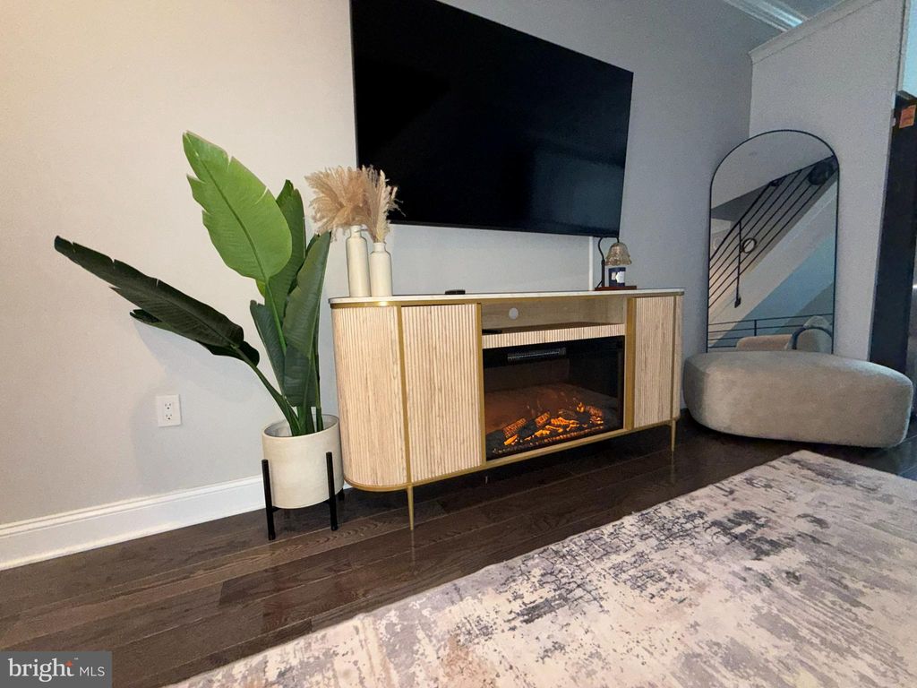 Photo of 2131 N 10th Street, PHILADELPHIA, PA 19122 (MLS # PAPH2564546)