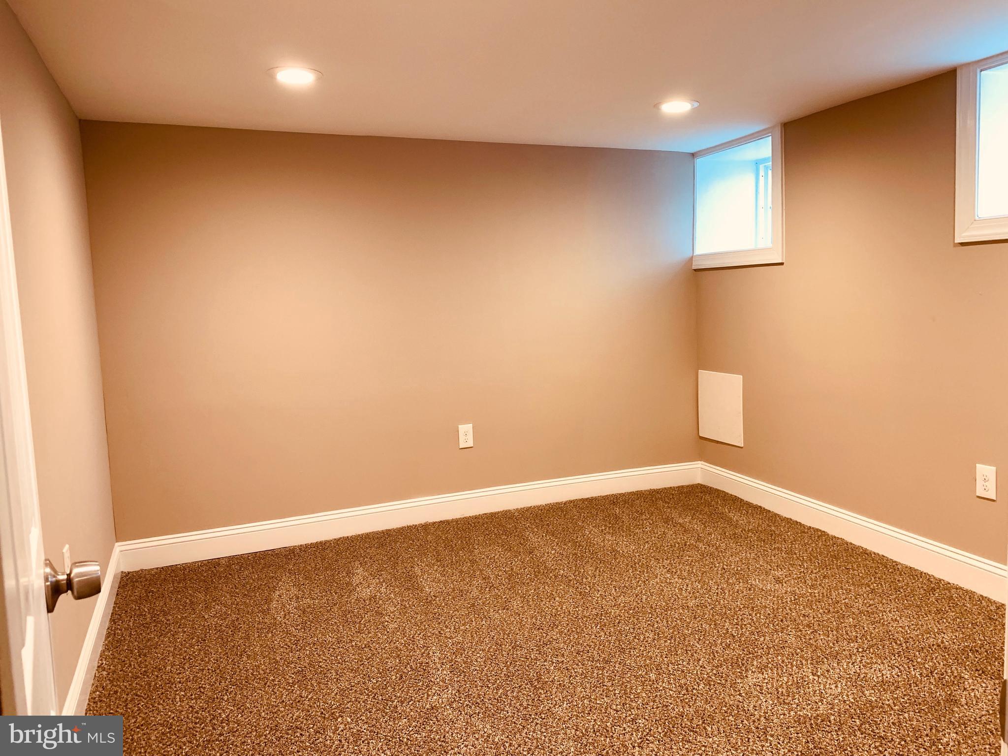 WINSTON GOVANS - Residential