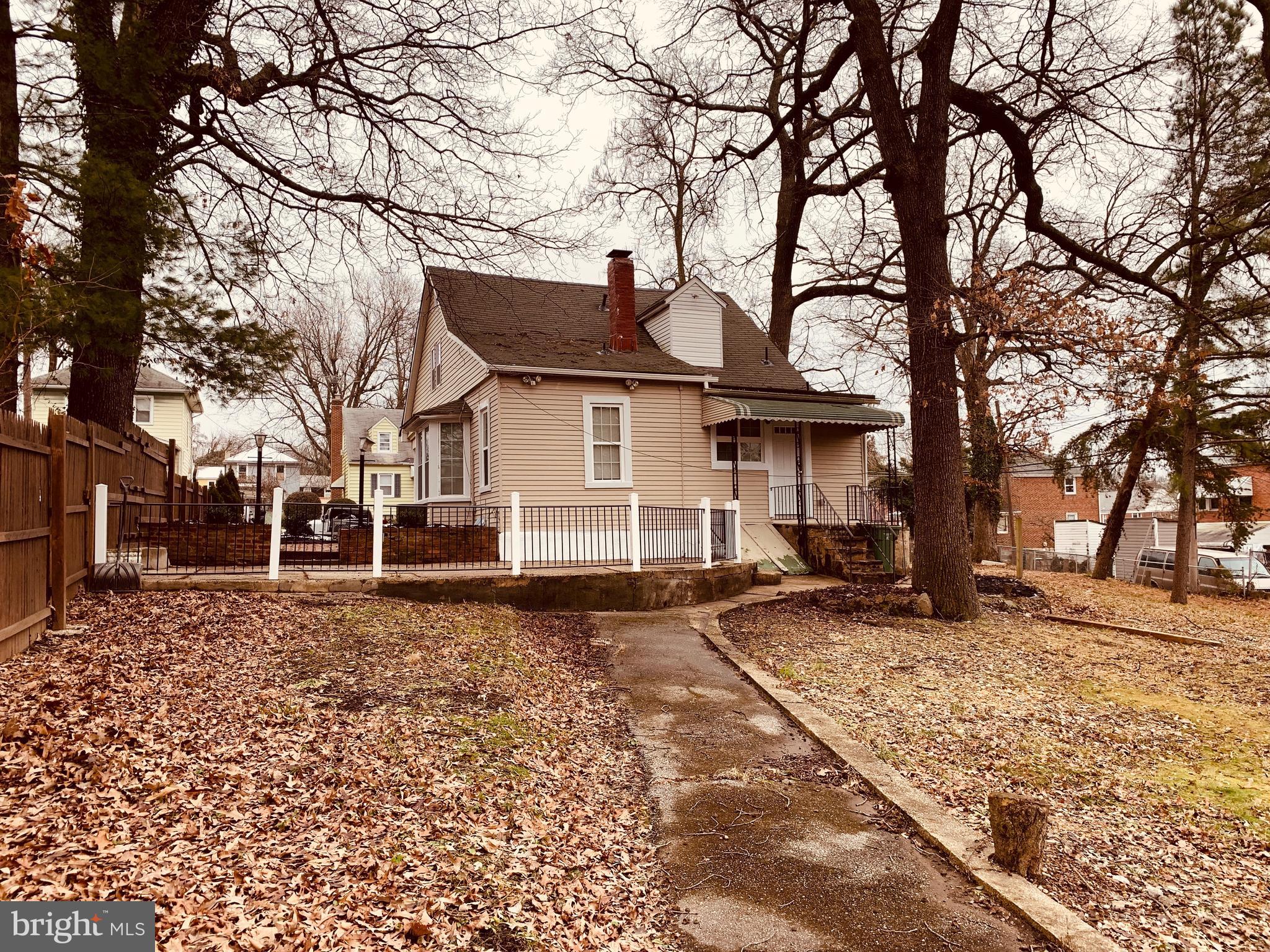 WINSTON GOVANS - Residential