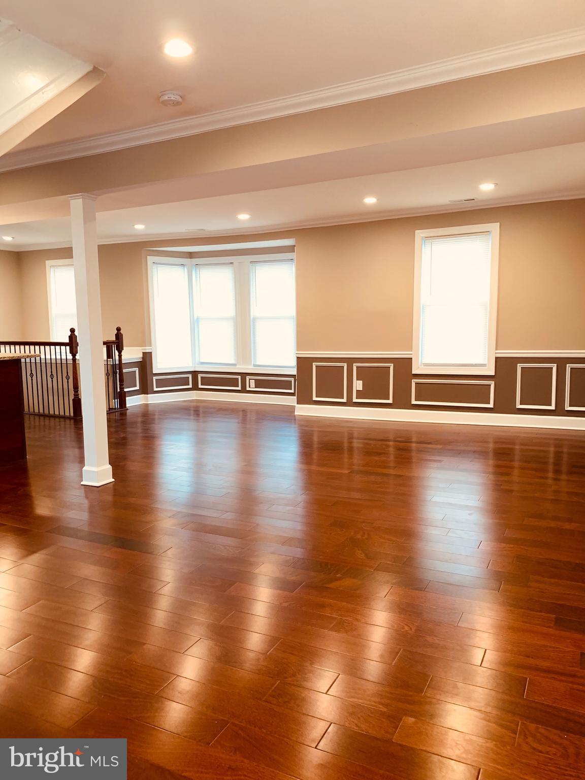 WINSTON GOVANS - Residential