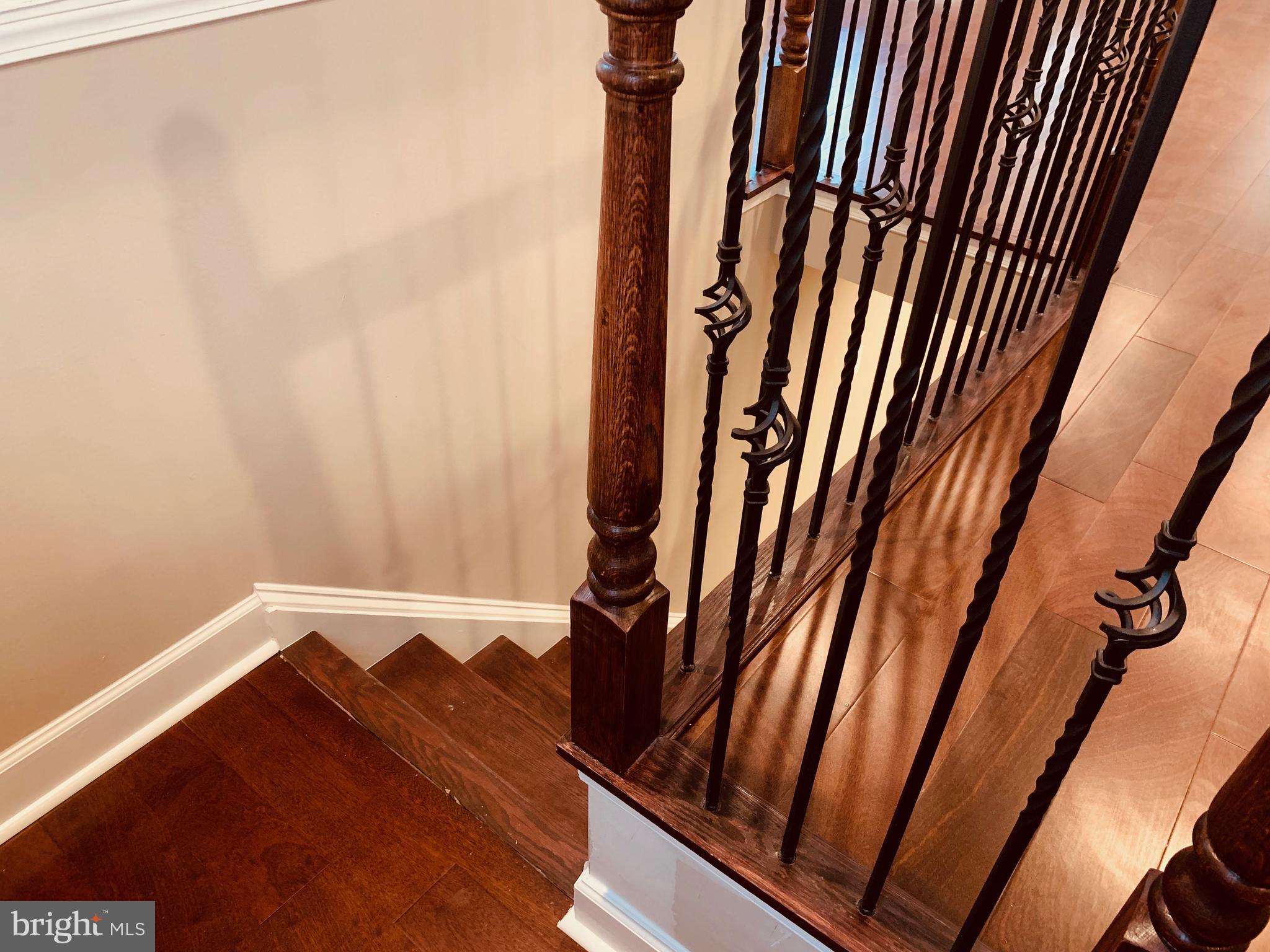 WINSTON GOVANS - Residential