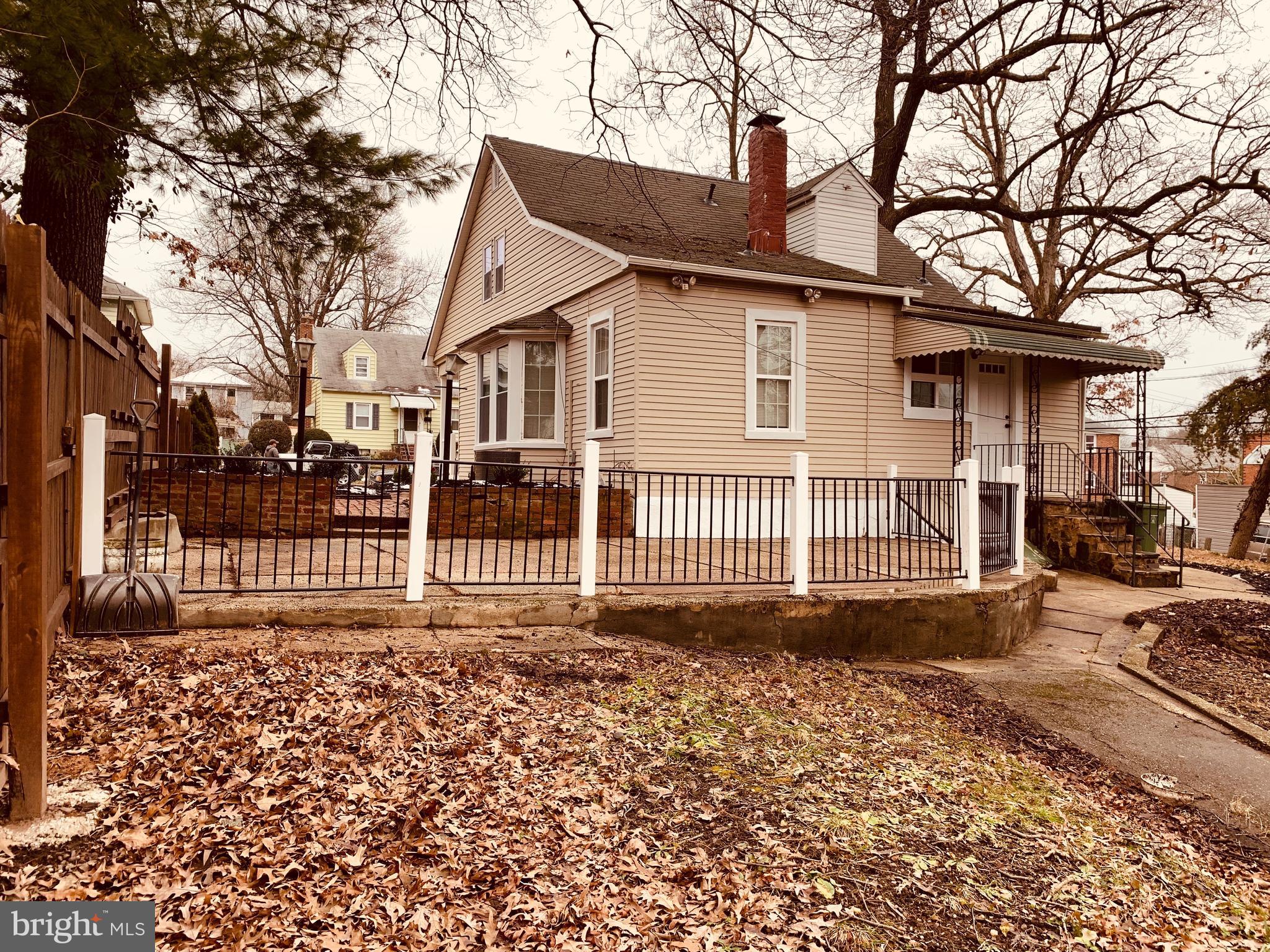 WINSTON GOVANS - Residential