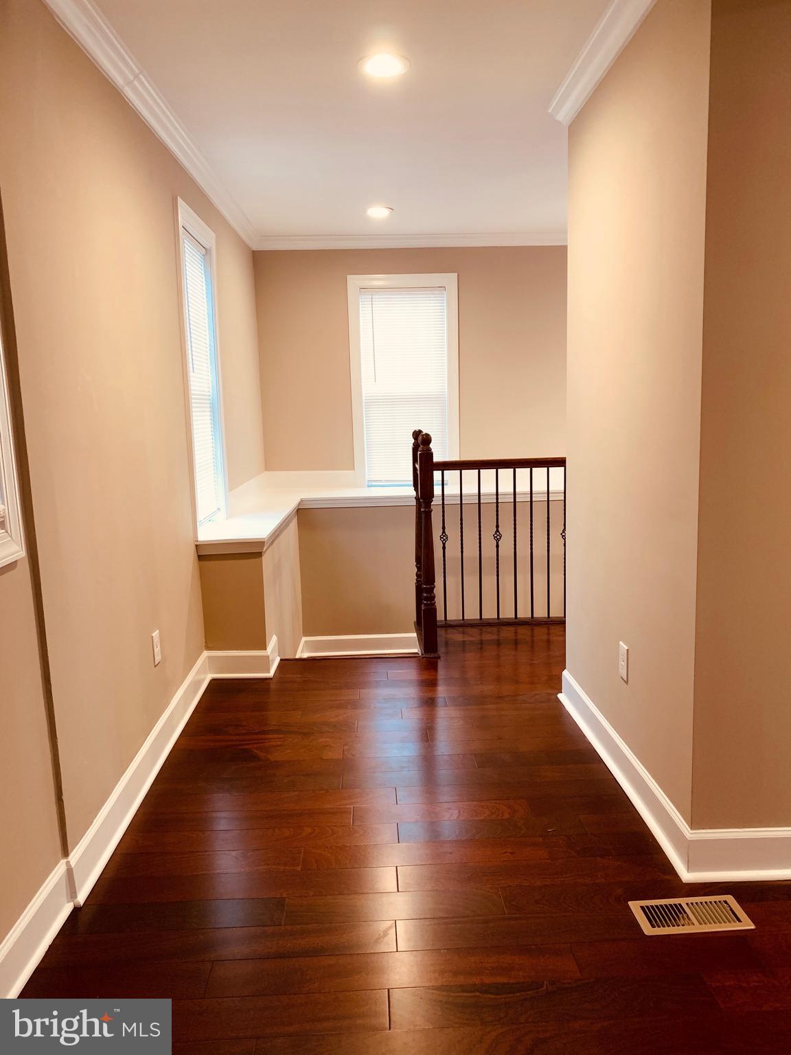 WINSTON GOVANS - Residential