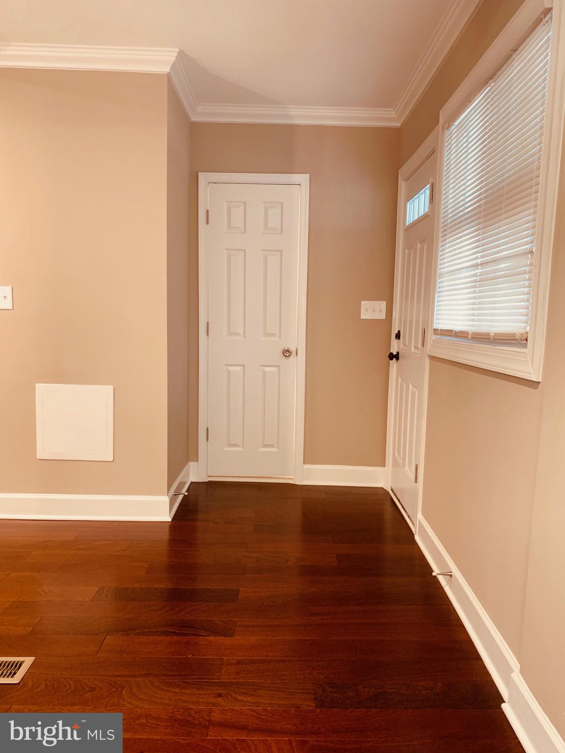 WINSTON GOVANS - Residential