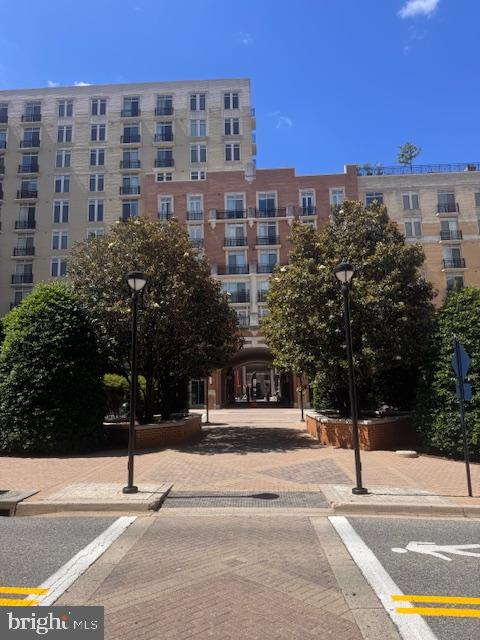 ONE NATIONAL HARBOR CONDOMINIUM - Residential