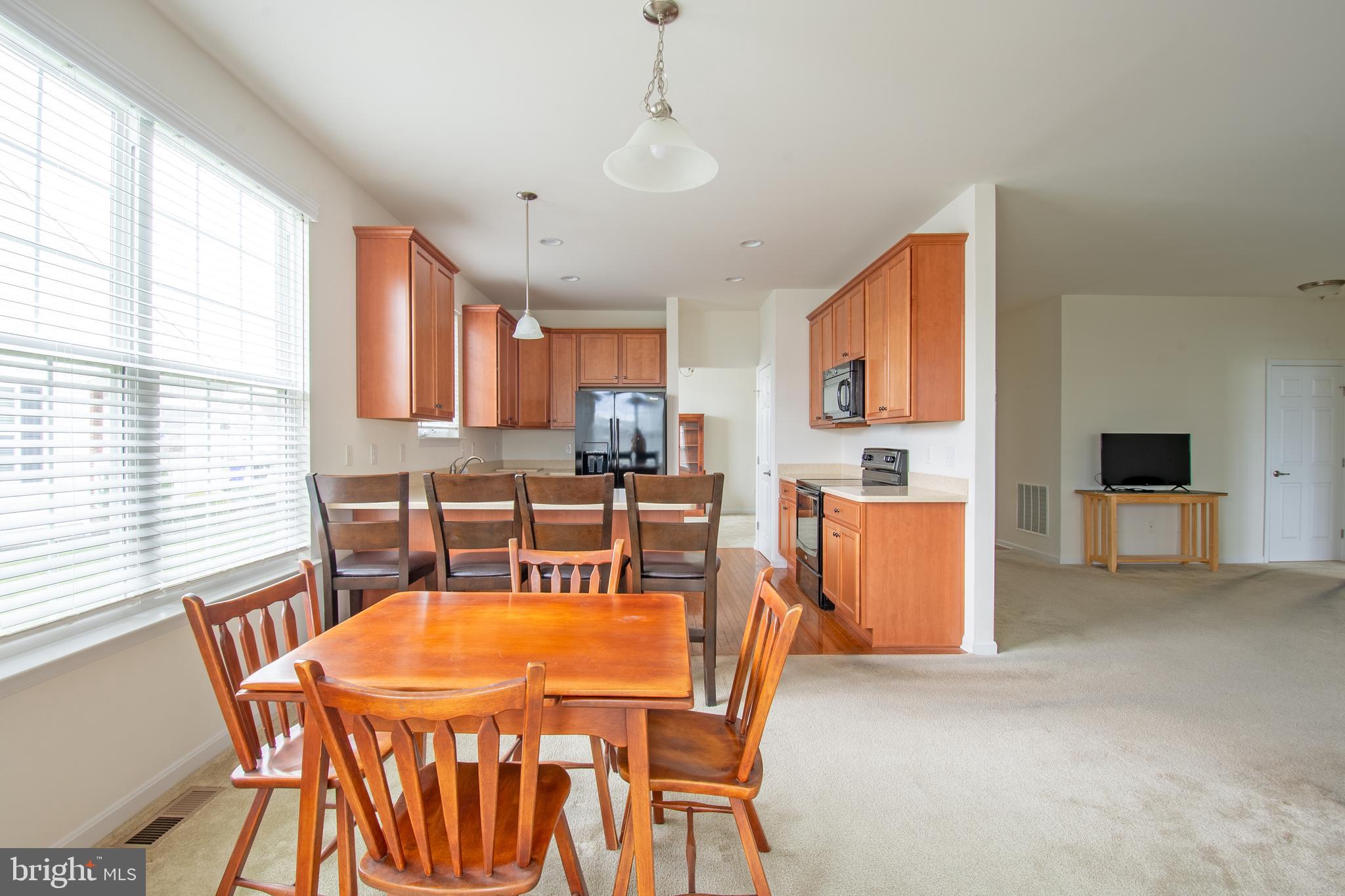 CHAMPIONS CLUB - Residential