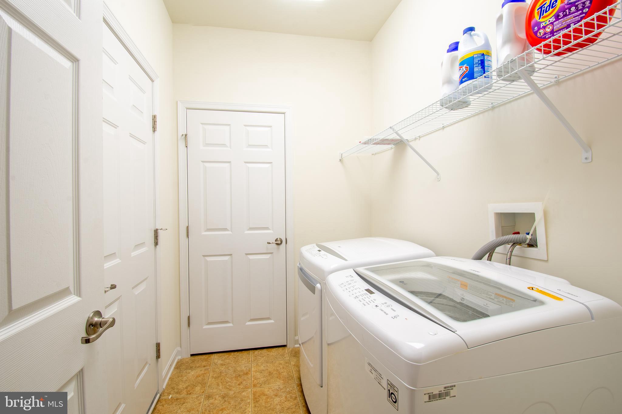 CHAMPIONS CLUB - Residential