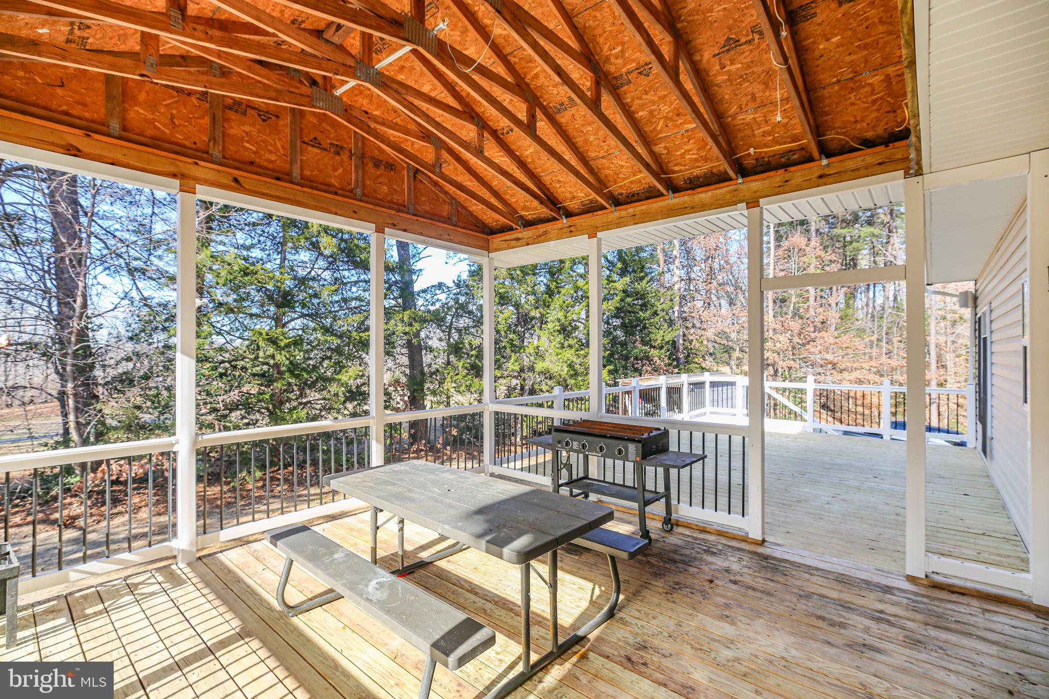 DEER RUN - Residential